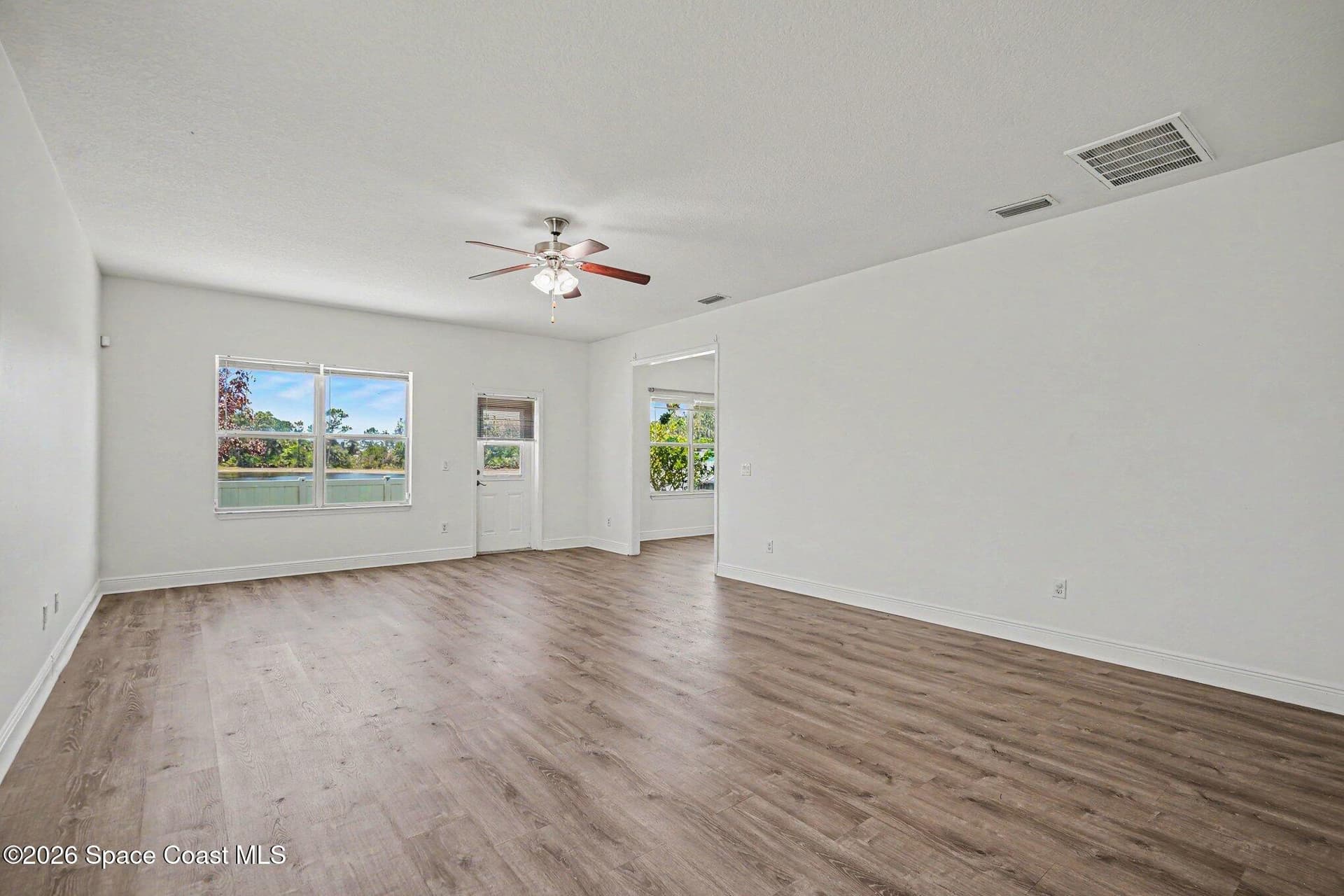 1497 Alaqua Way photo 10