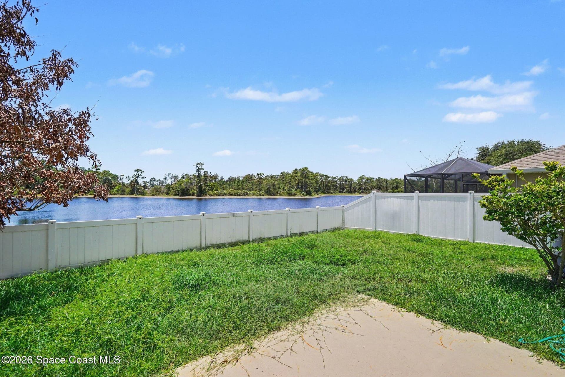 1497 Alaqua Way photo 12