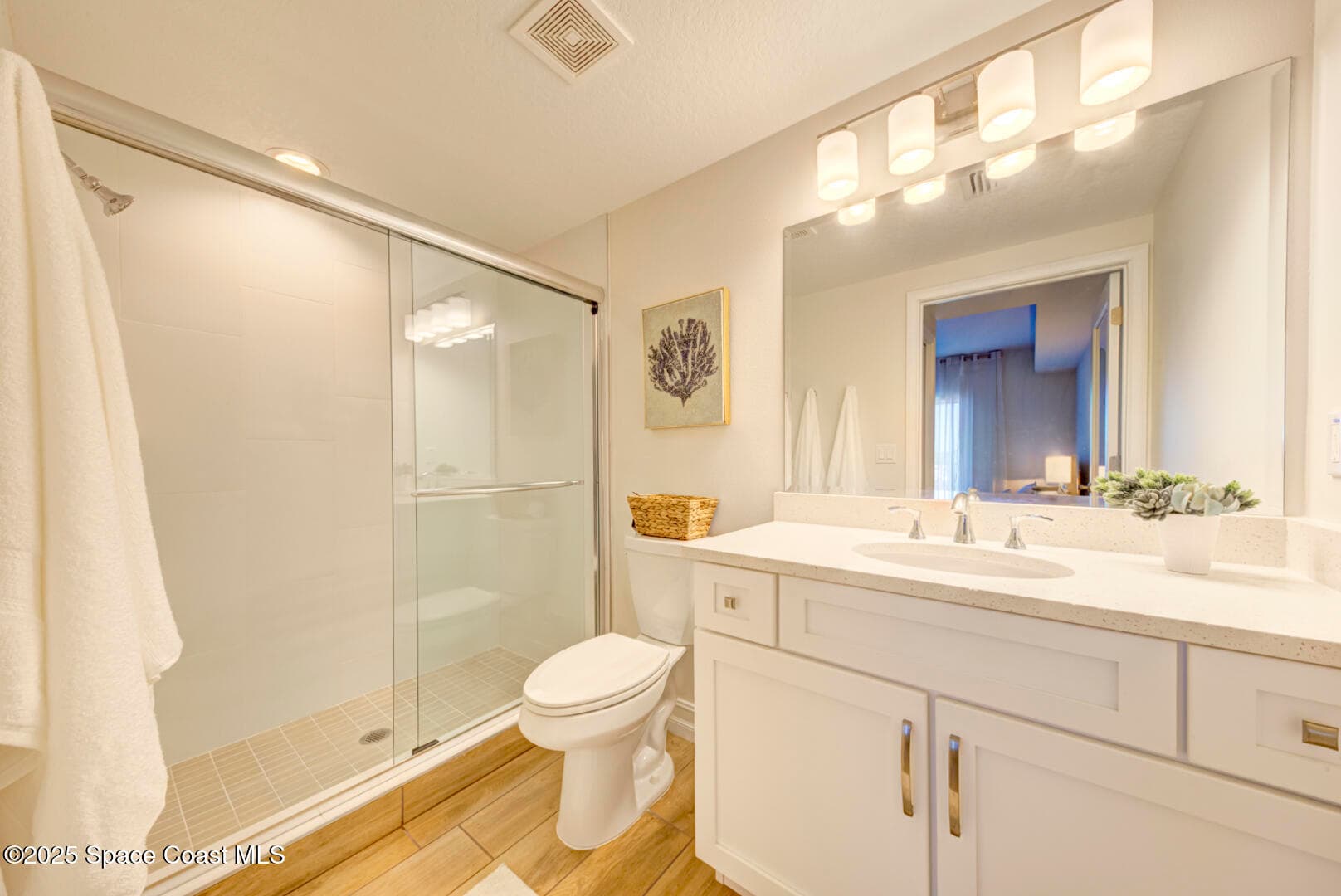 1805 Riverside Drive 504 photo 11
