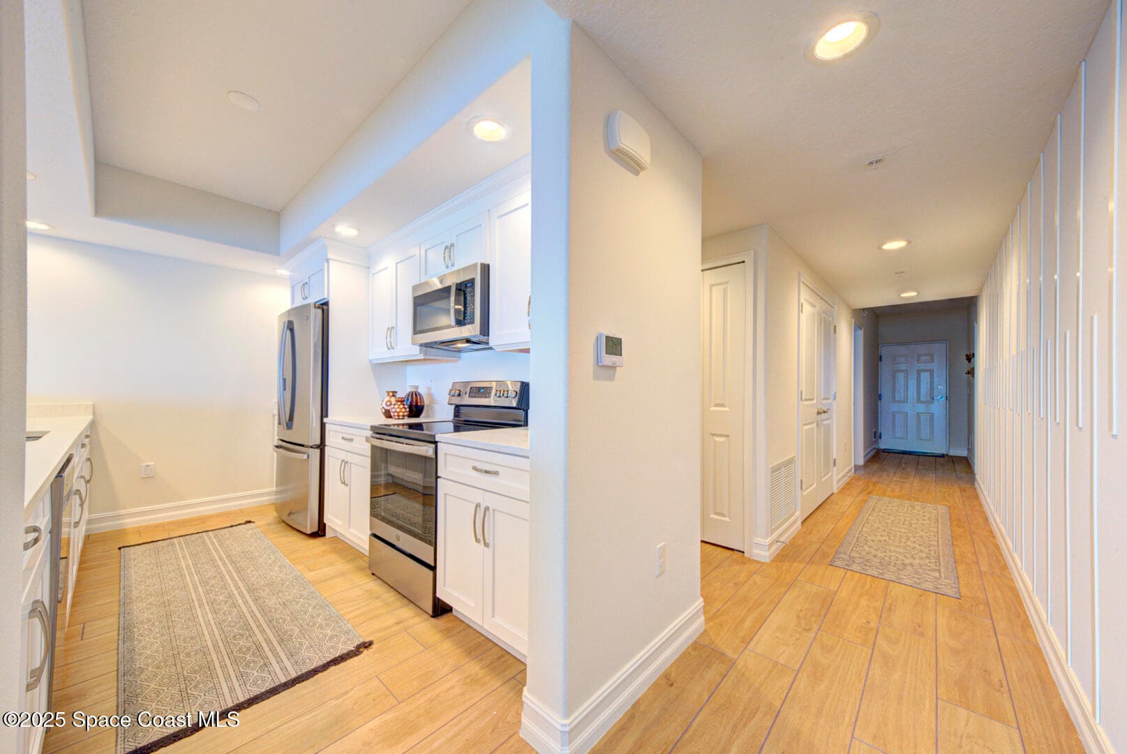 1805 Riverside Drive 504 photo 22