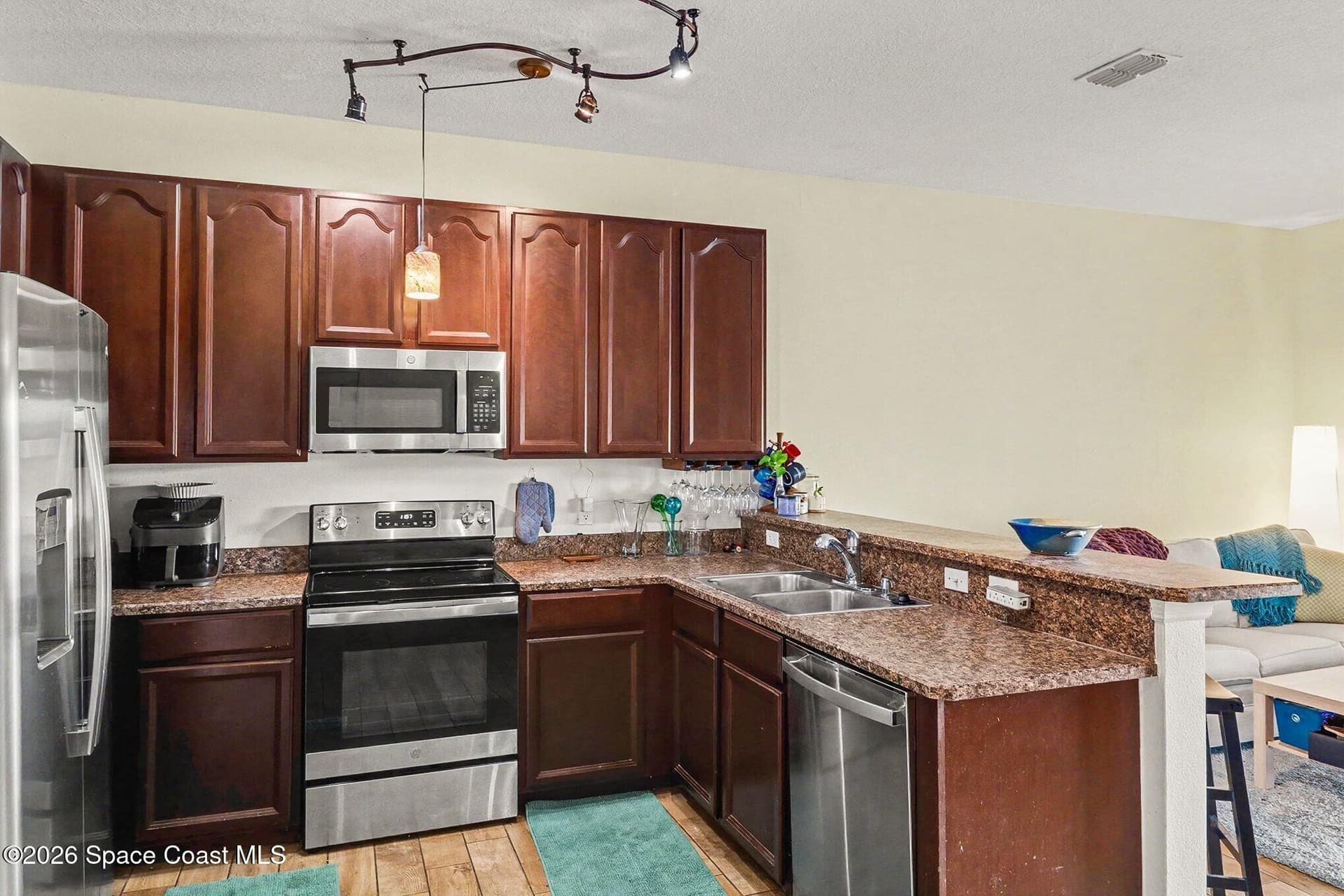 2770 Revolution Street 103 photo 4