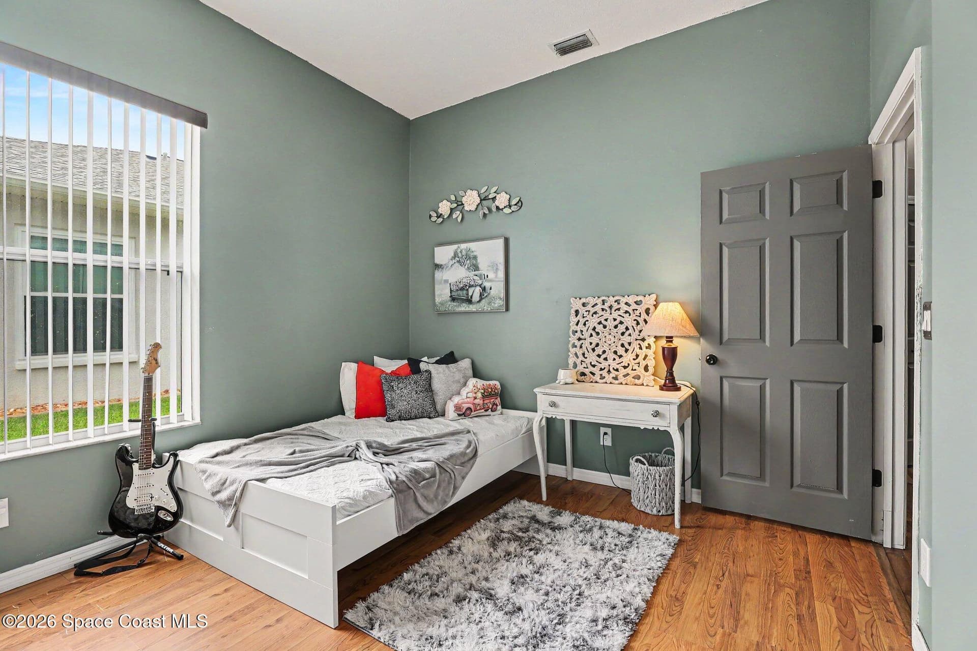 663 Sheridan Woods Drive photo 22