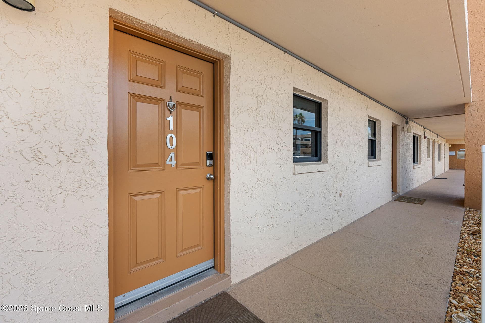7520 Ridgewood Avenue 104 photo 3