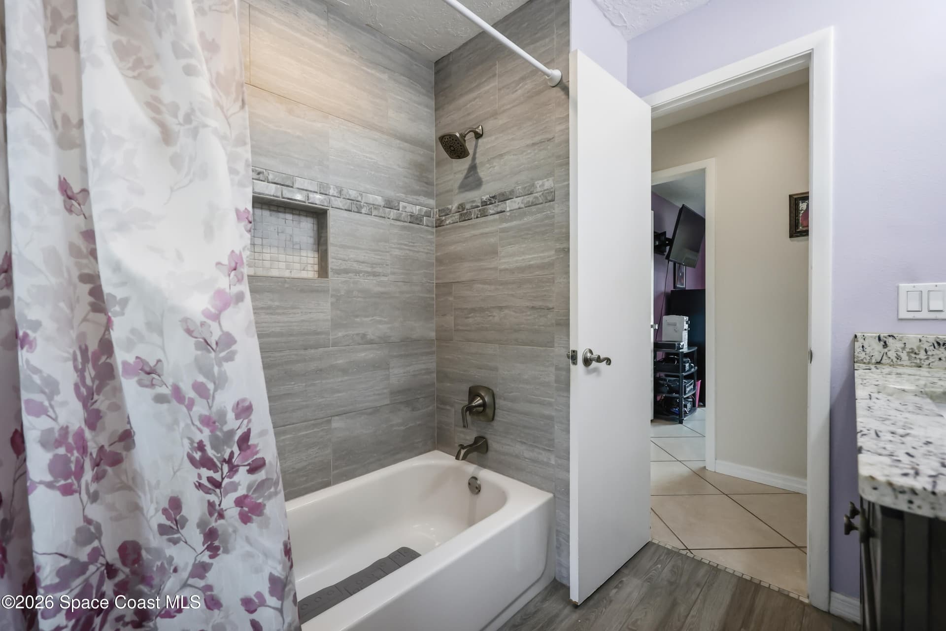 2427 Nobility Avenue photo 25