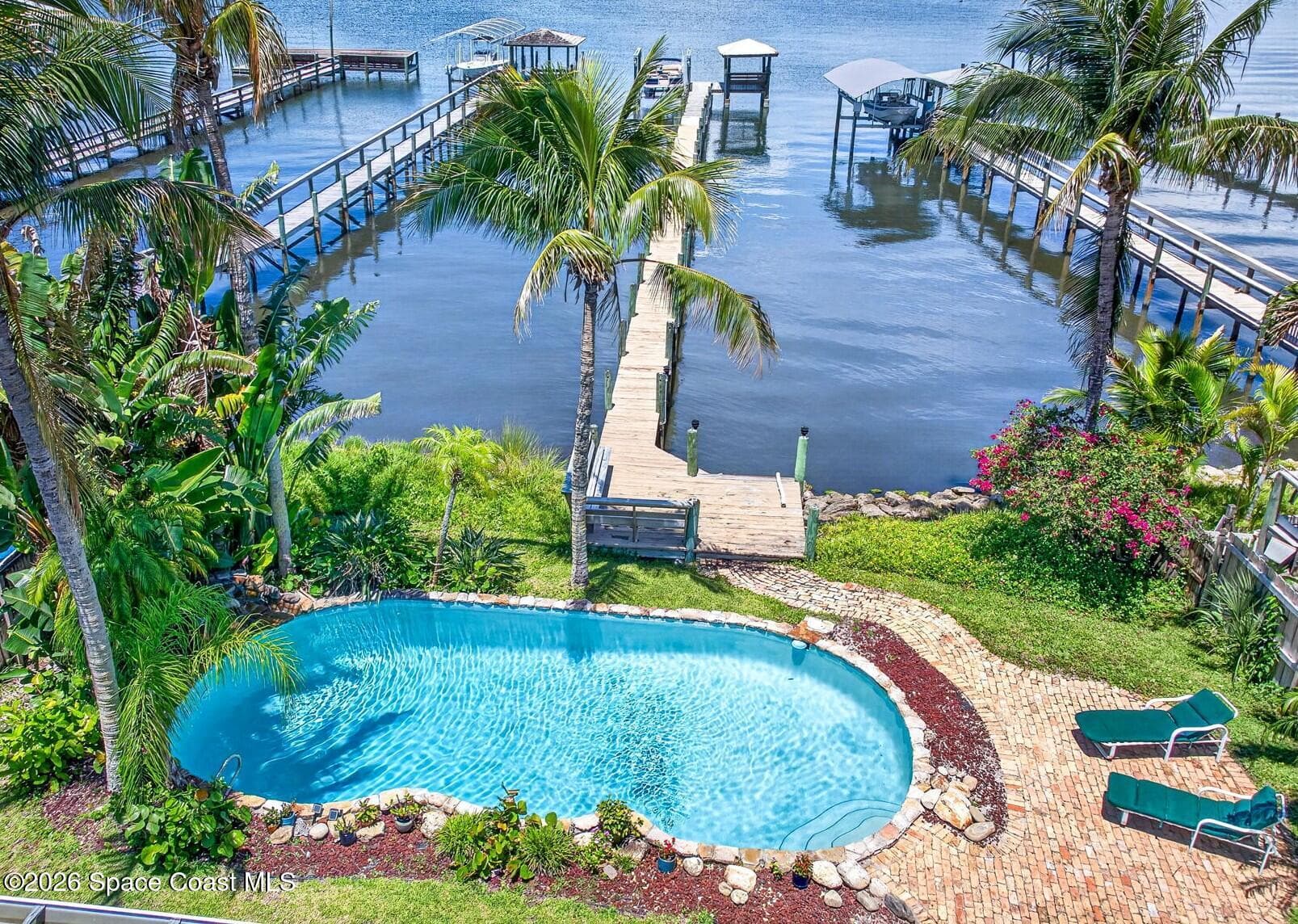 5930 Riverside Drive photo 3
