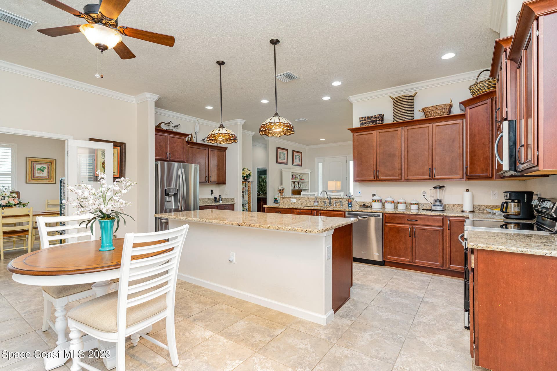 543 Heming Way photo 16
