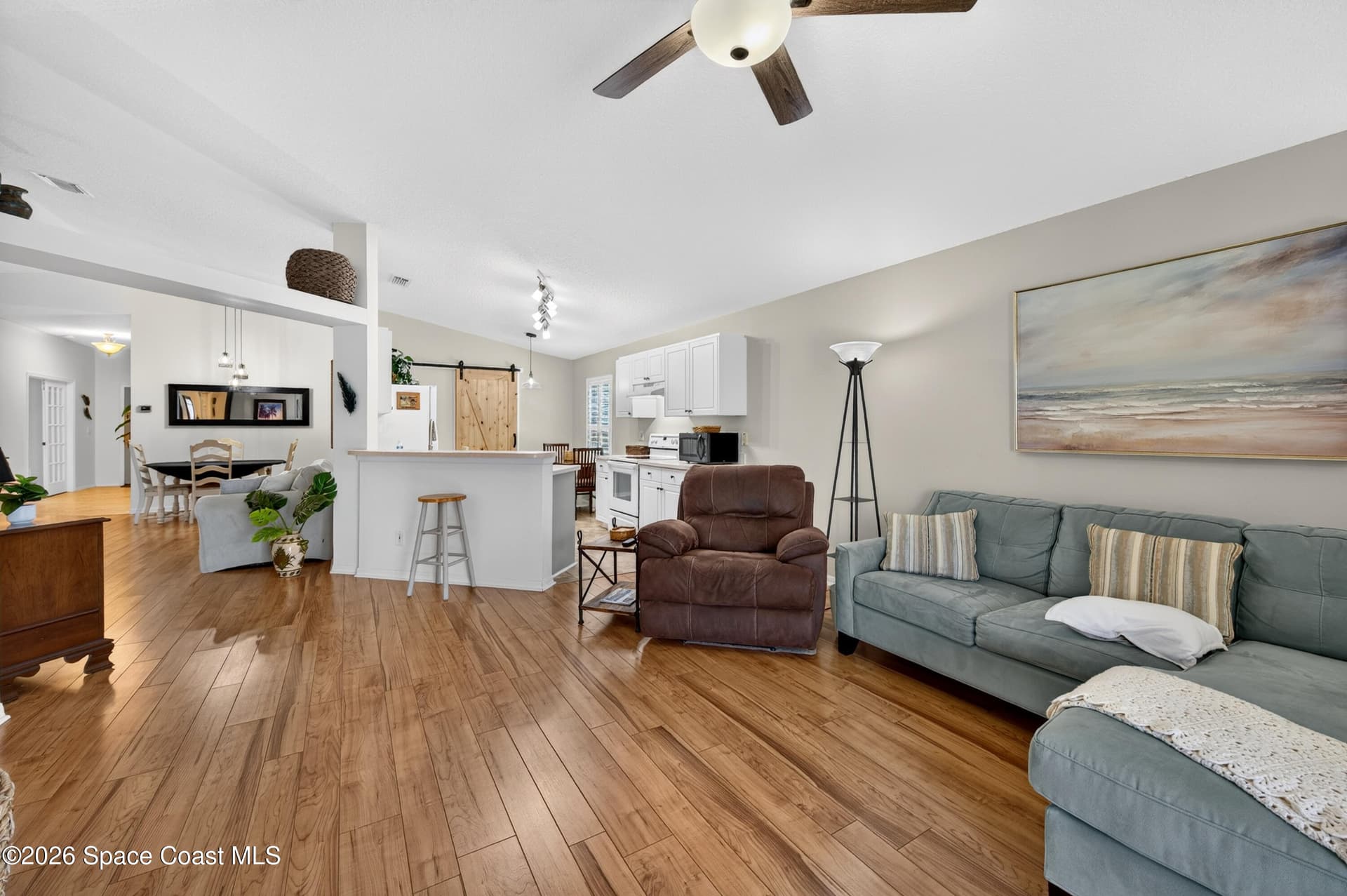 2336 Deercroft Drive photo 3