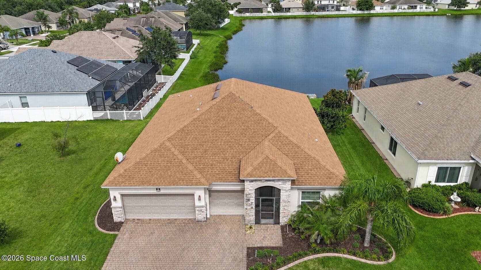 1851 Bridgeport Circle photo 1