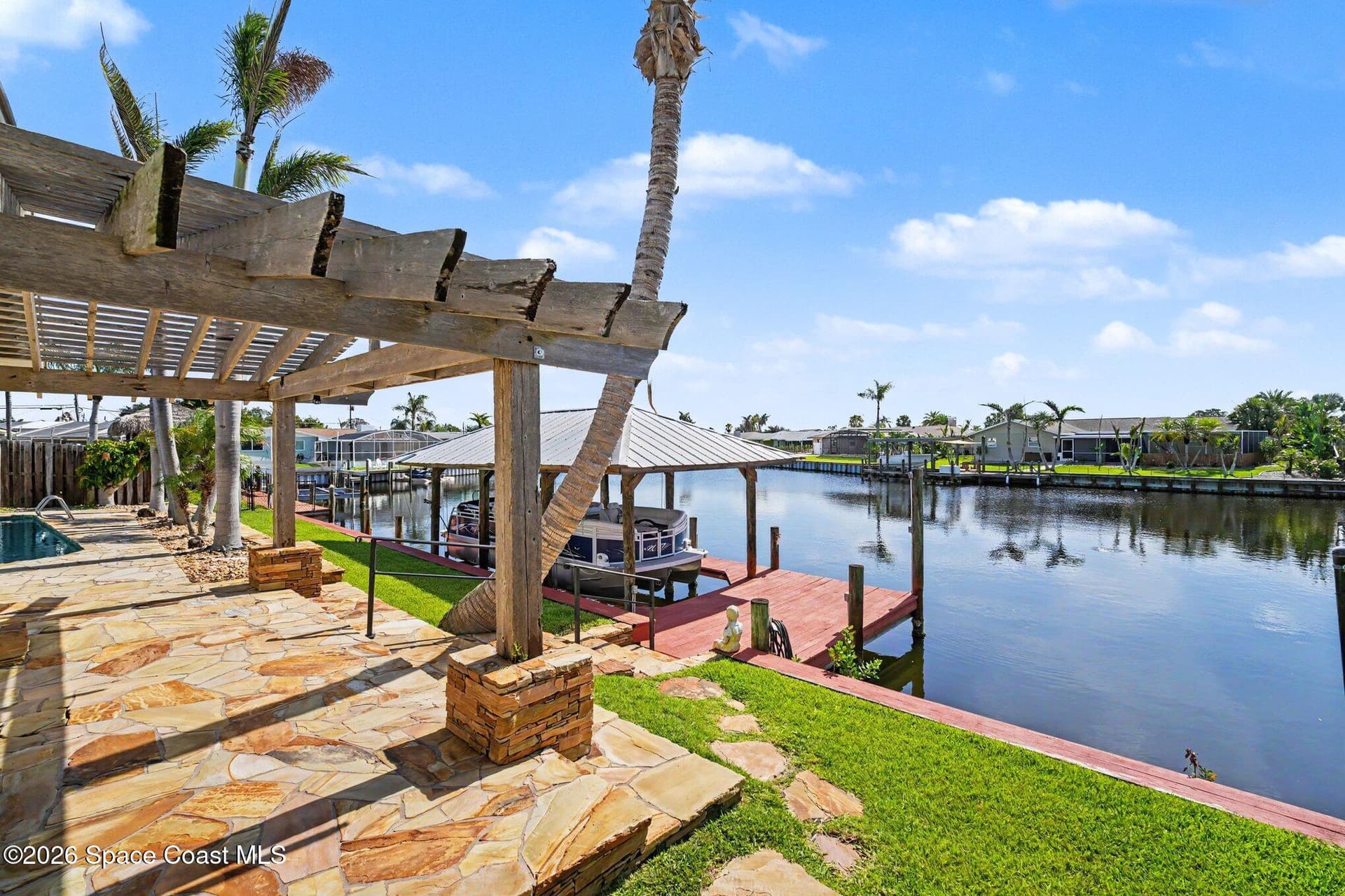 1370 Mercury Street photo 5
