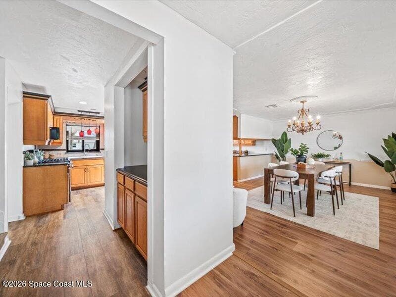 1580 Bream Street photo 6