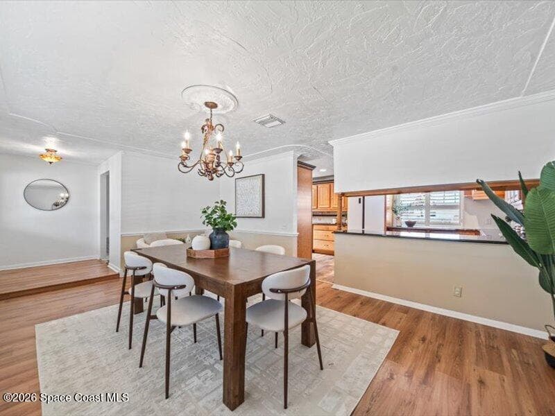 1580 Bream Street photo 2