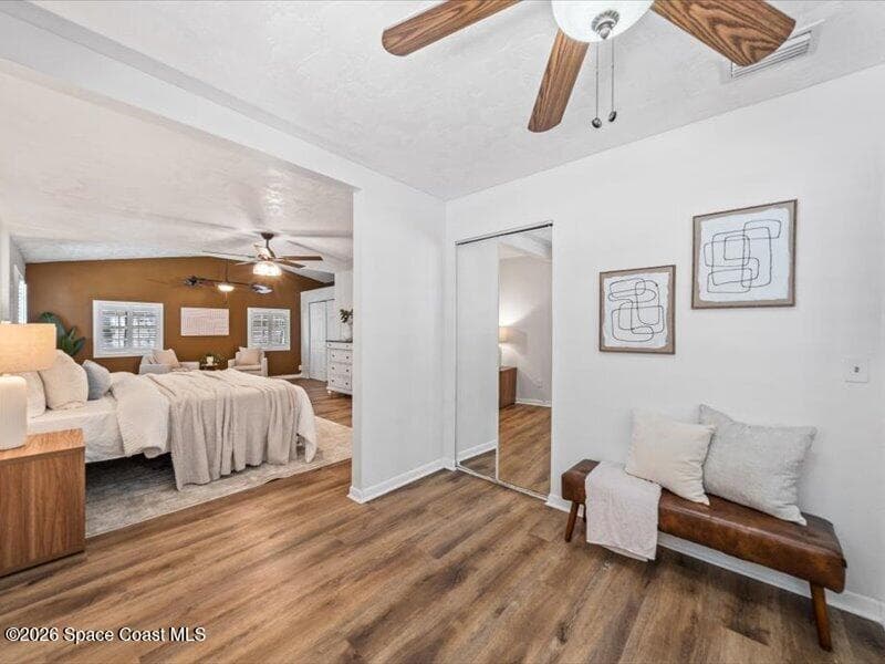 1580 Bream Street photo 15