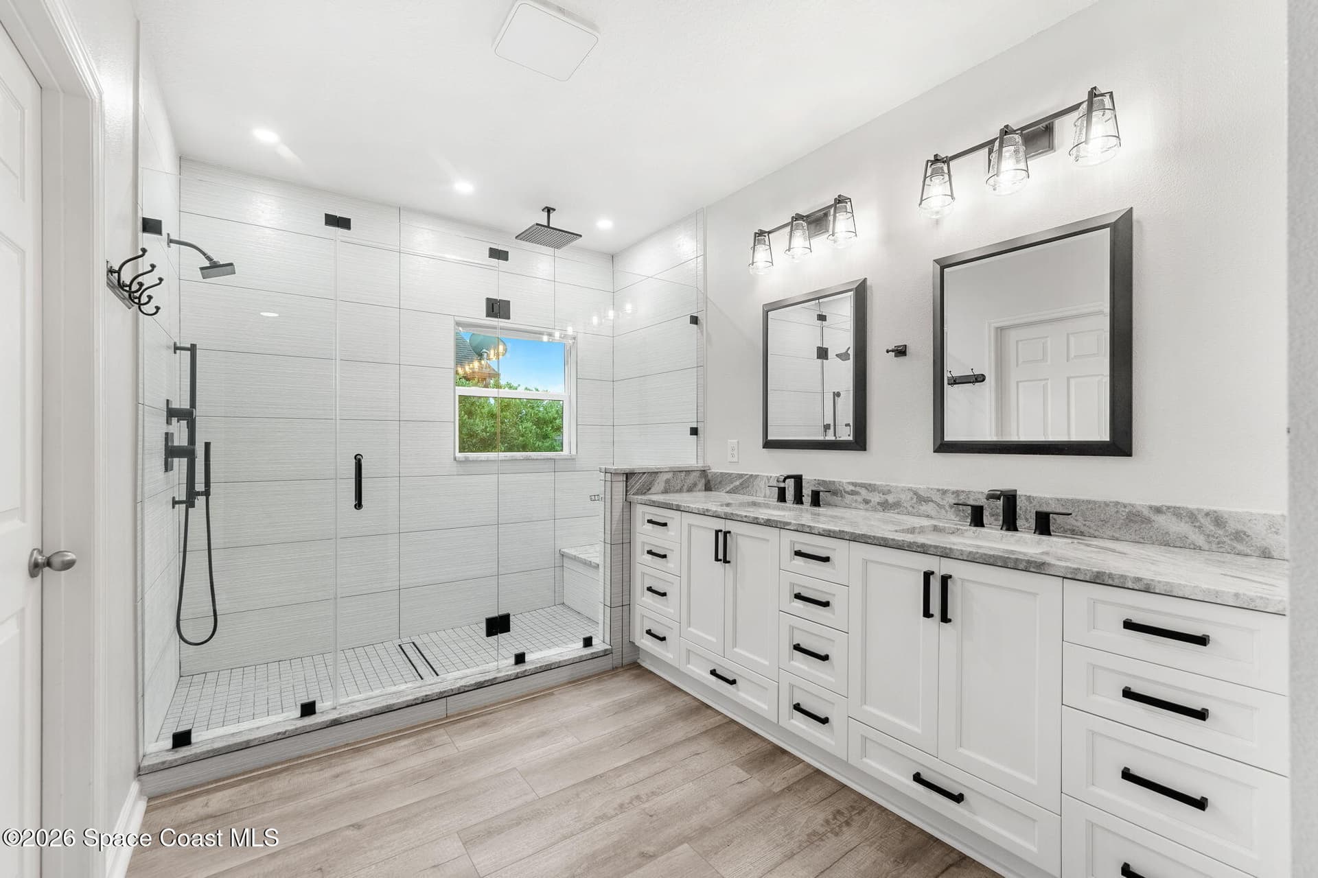 869 Fiddleleaf Circle photo 5