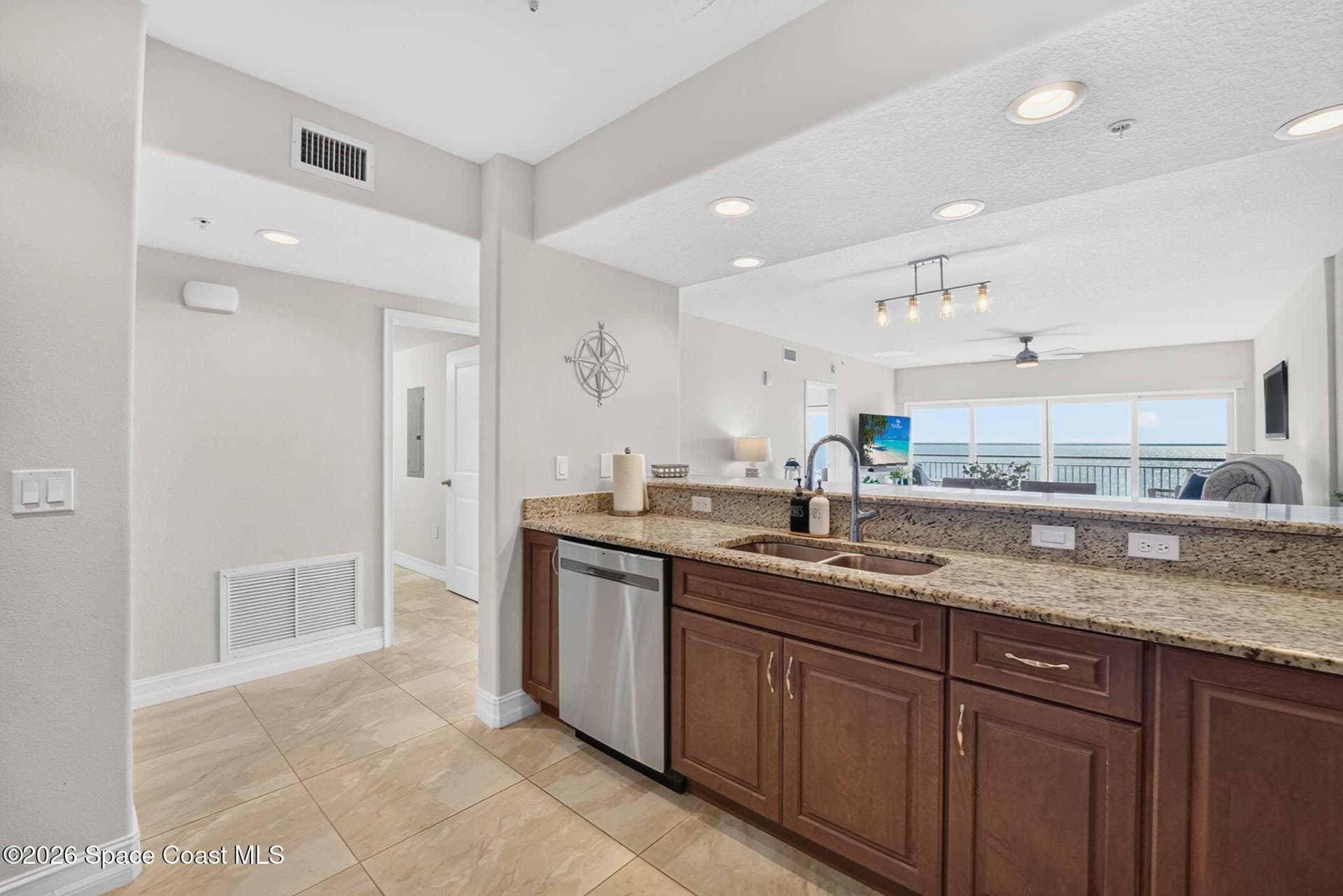 1825 Riverside Drive 502 photo 12