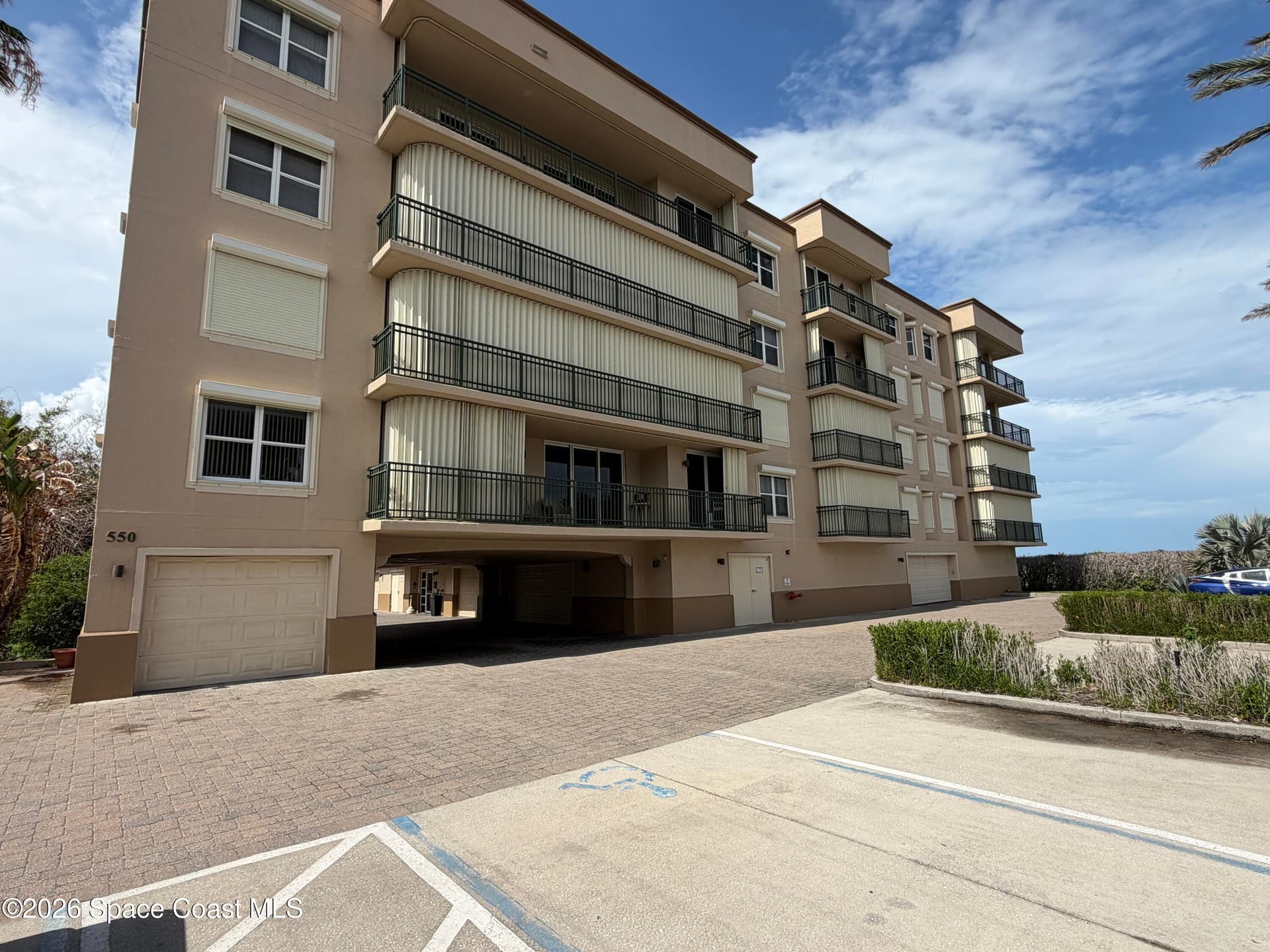 550 Jackson Avenue 303 photo 22