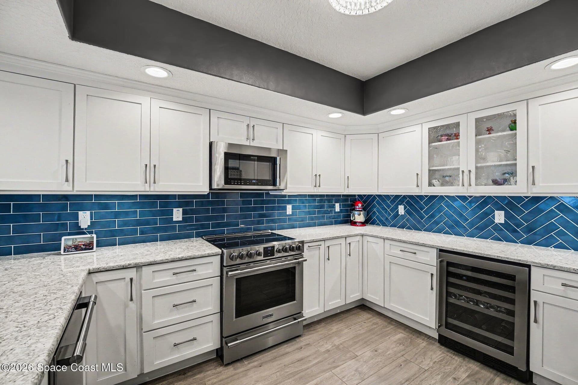 1805 Riverside Drive 410 photo 4