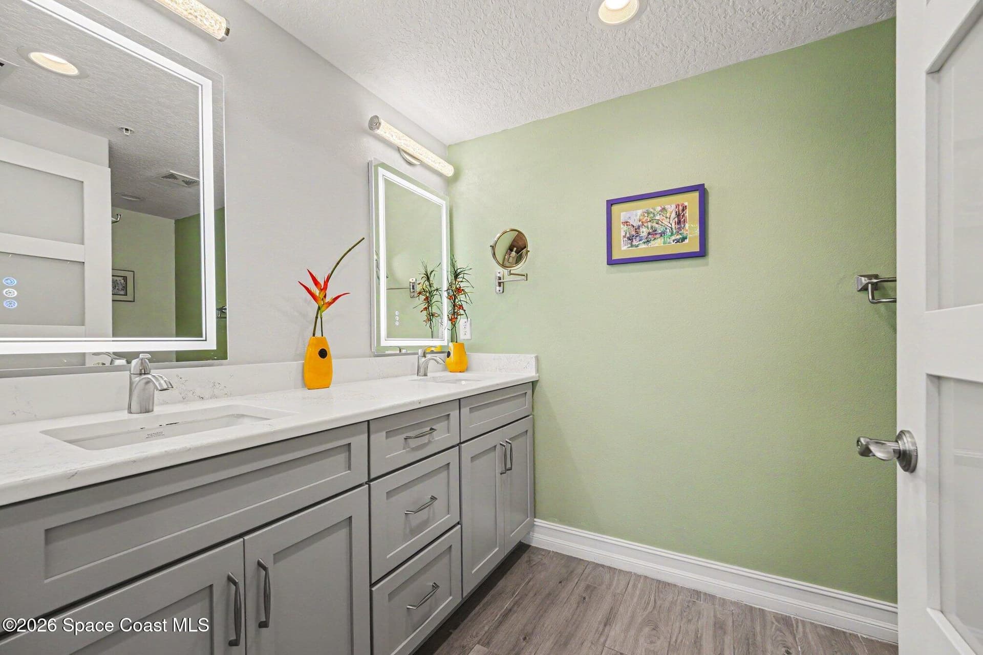 1805 Riverside Drive 410 photo 16