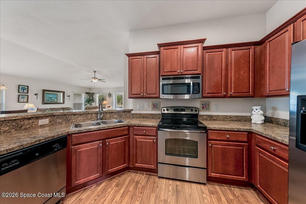 1717 Alaqua Way photo 10