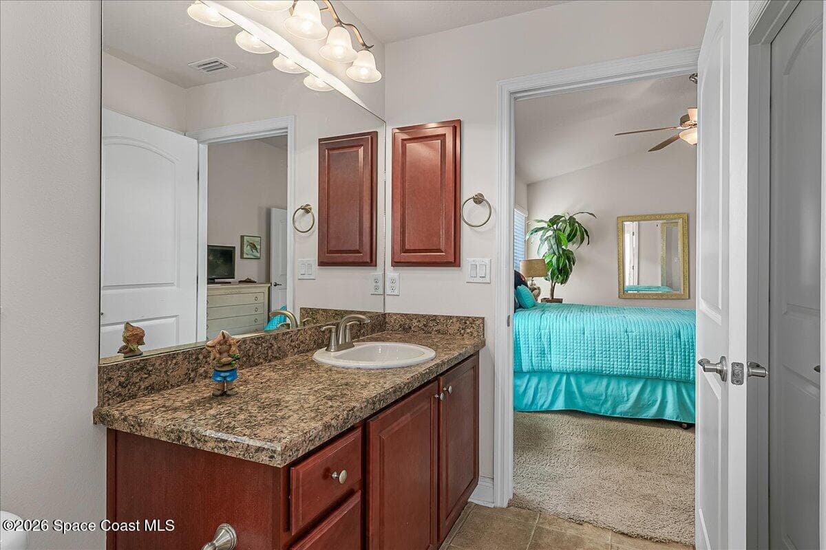 1717 Alaqua Way photo 16