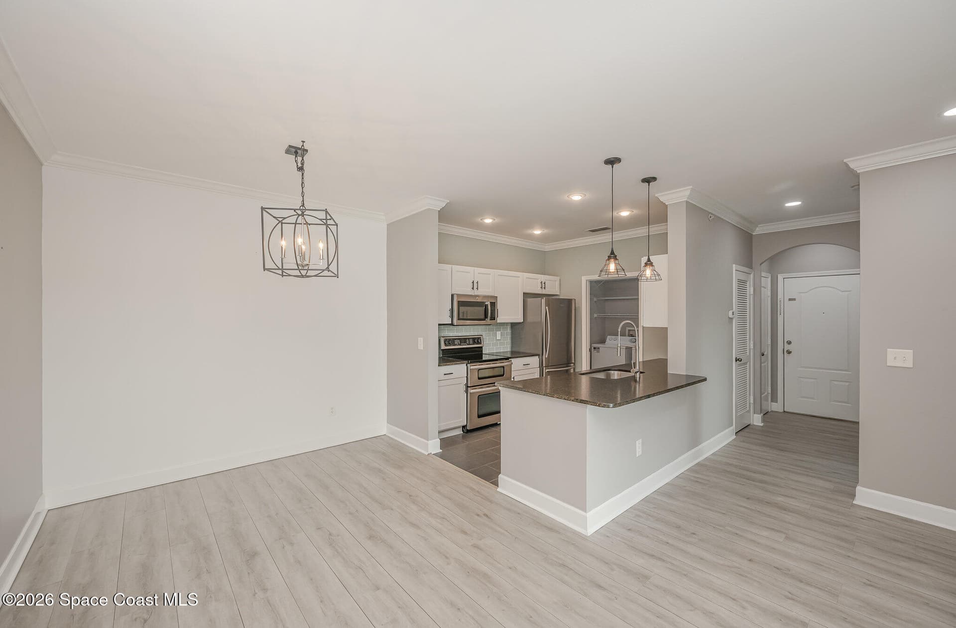 6421 Borasco Drive 3204 photo 13