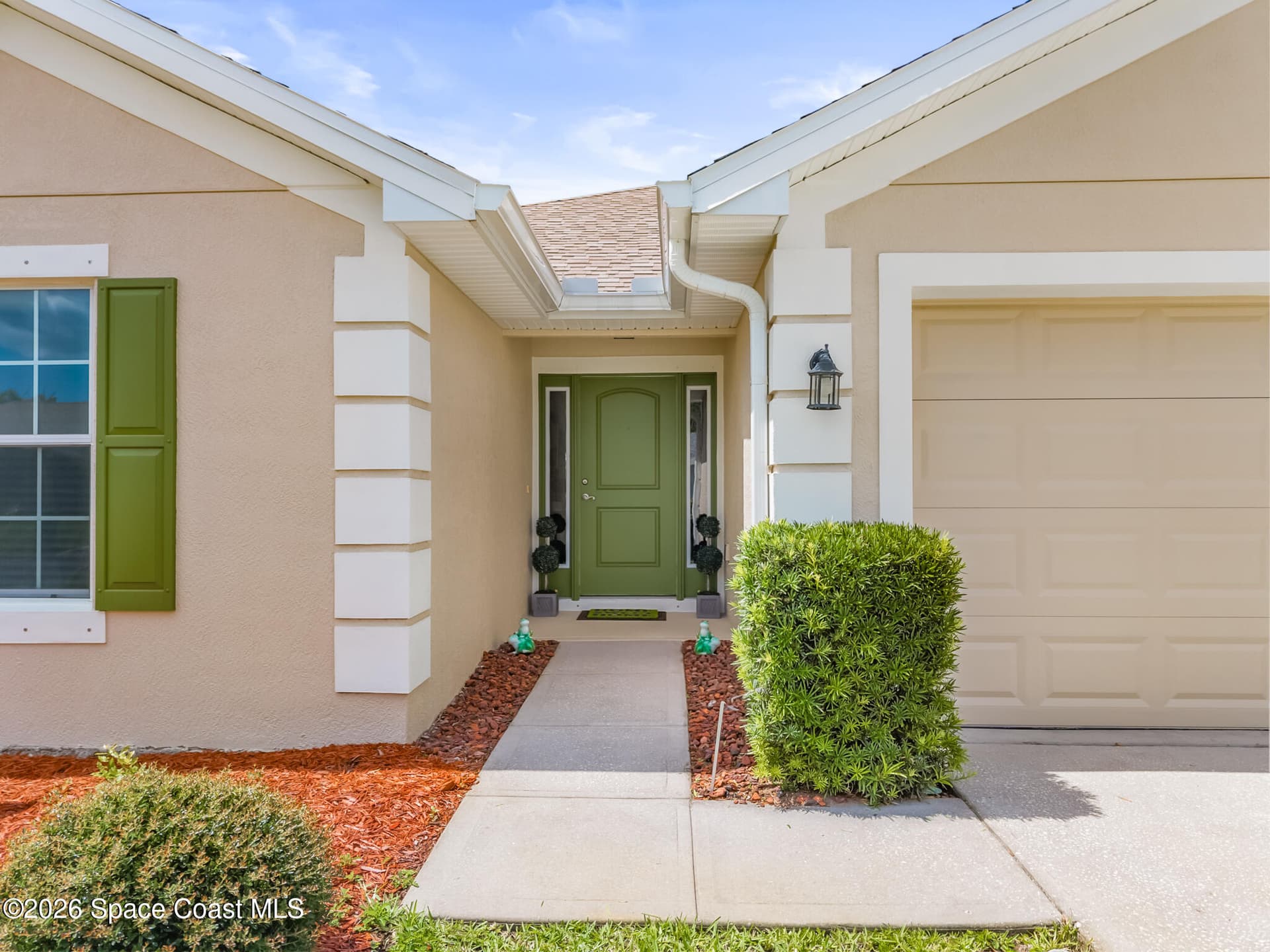 1717 Alaqua Way photo 5