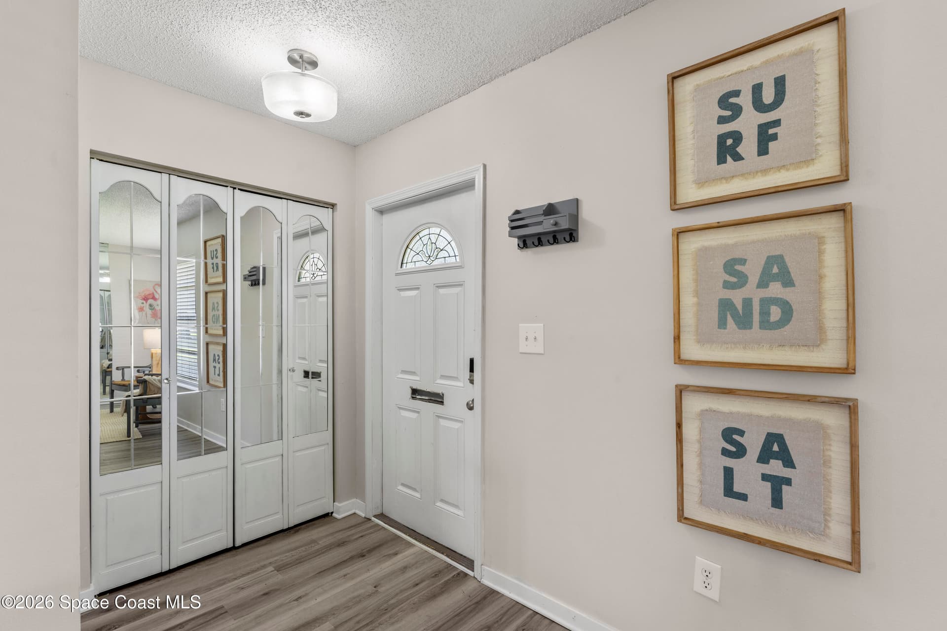 442 Dove Lane 5-9 photo 2