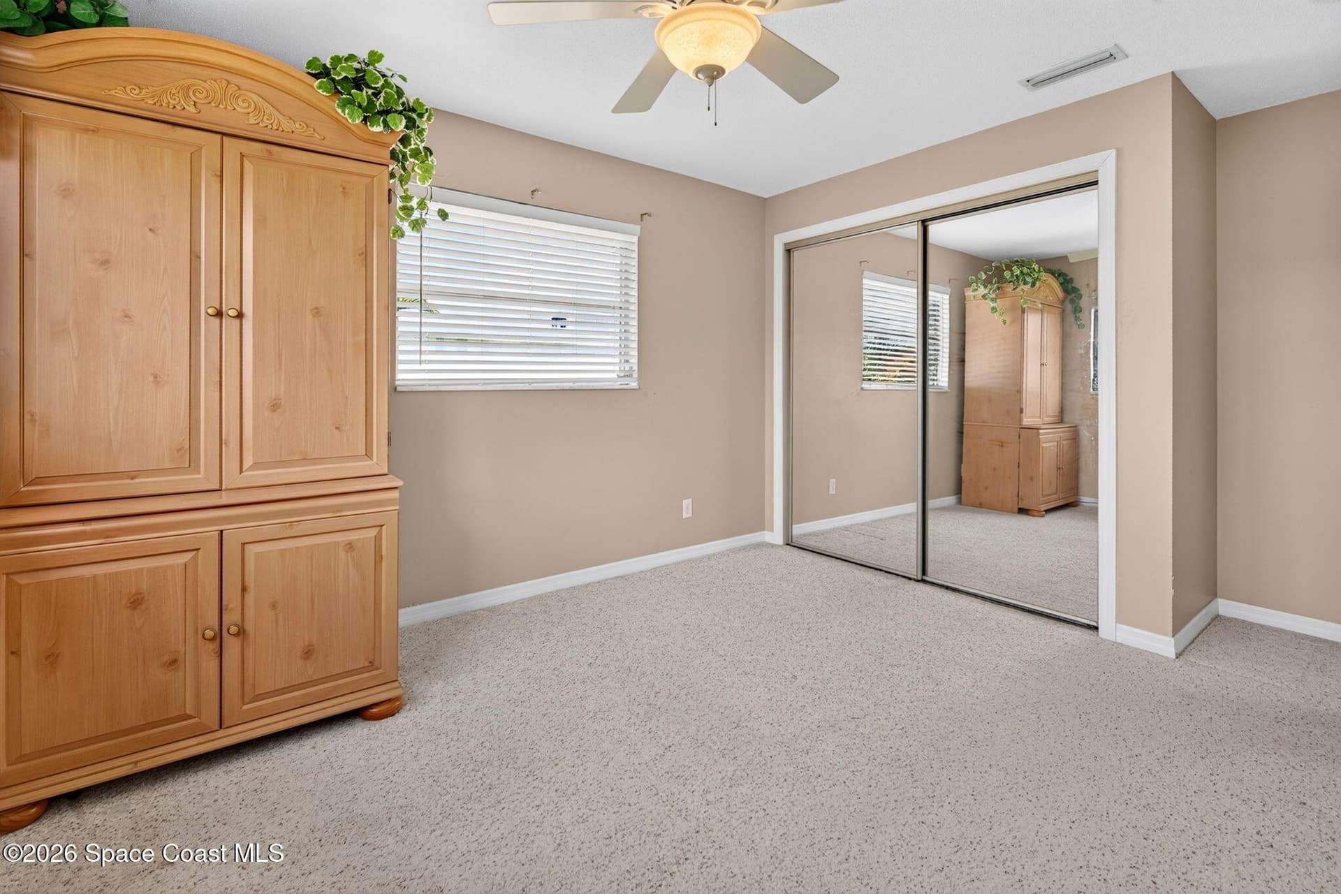 315 Ursa Avenue photo 21