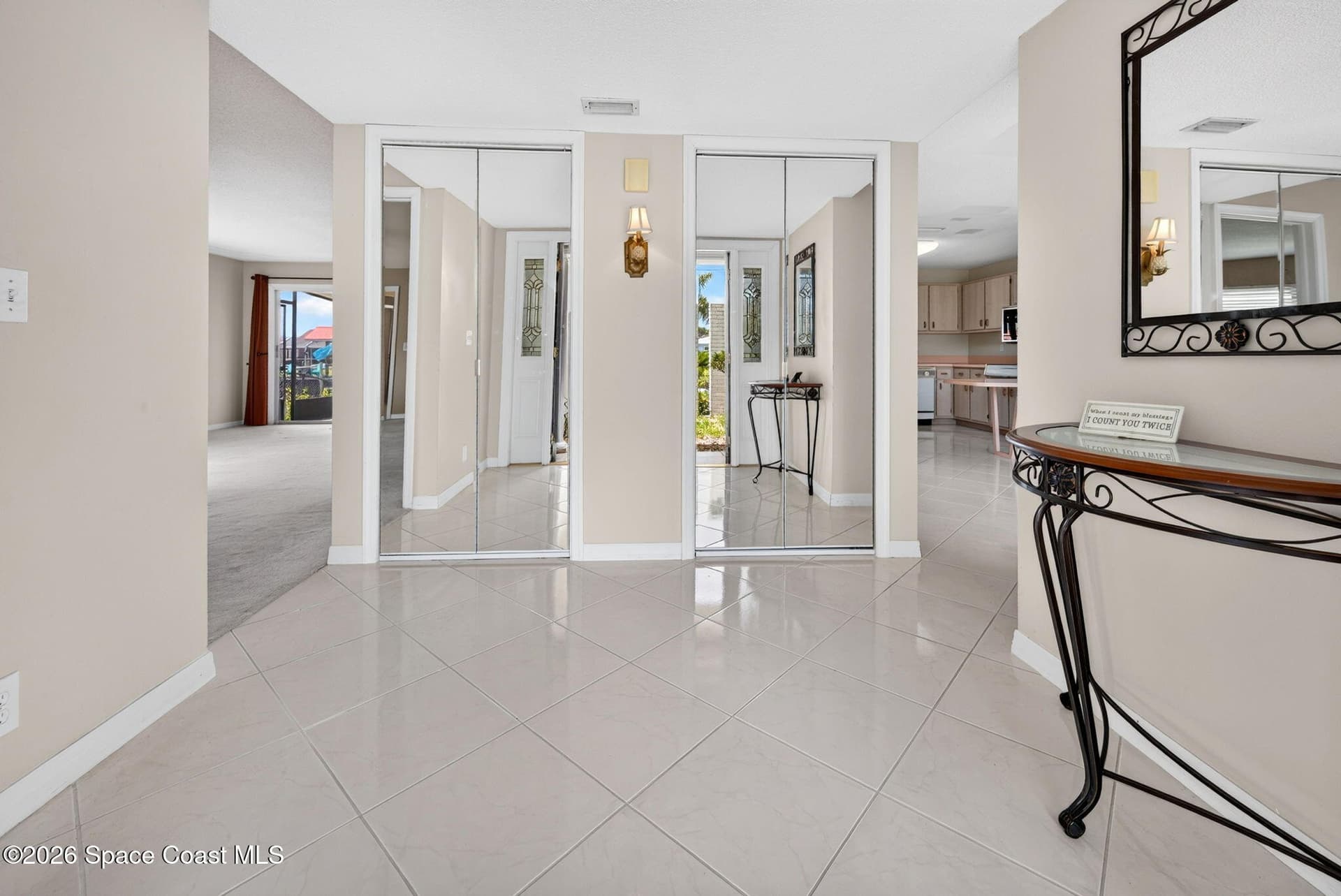 315 Ursa Avenue photo 5
