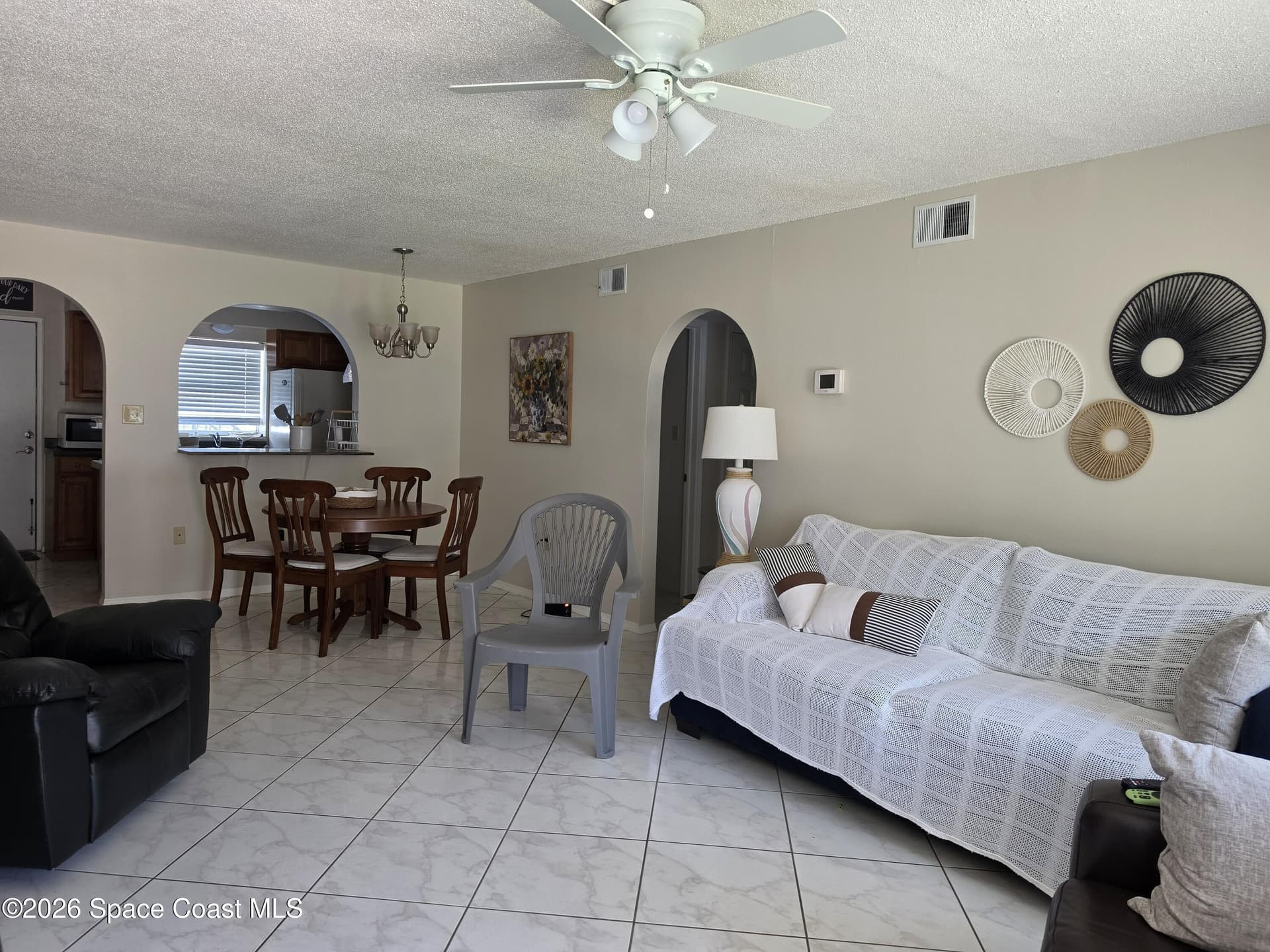 190 E Olmstead Drive B2 photo 2