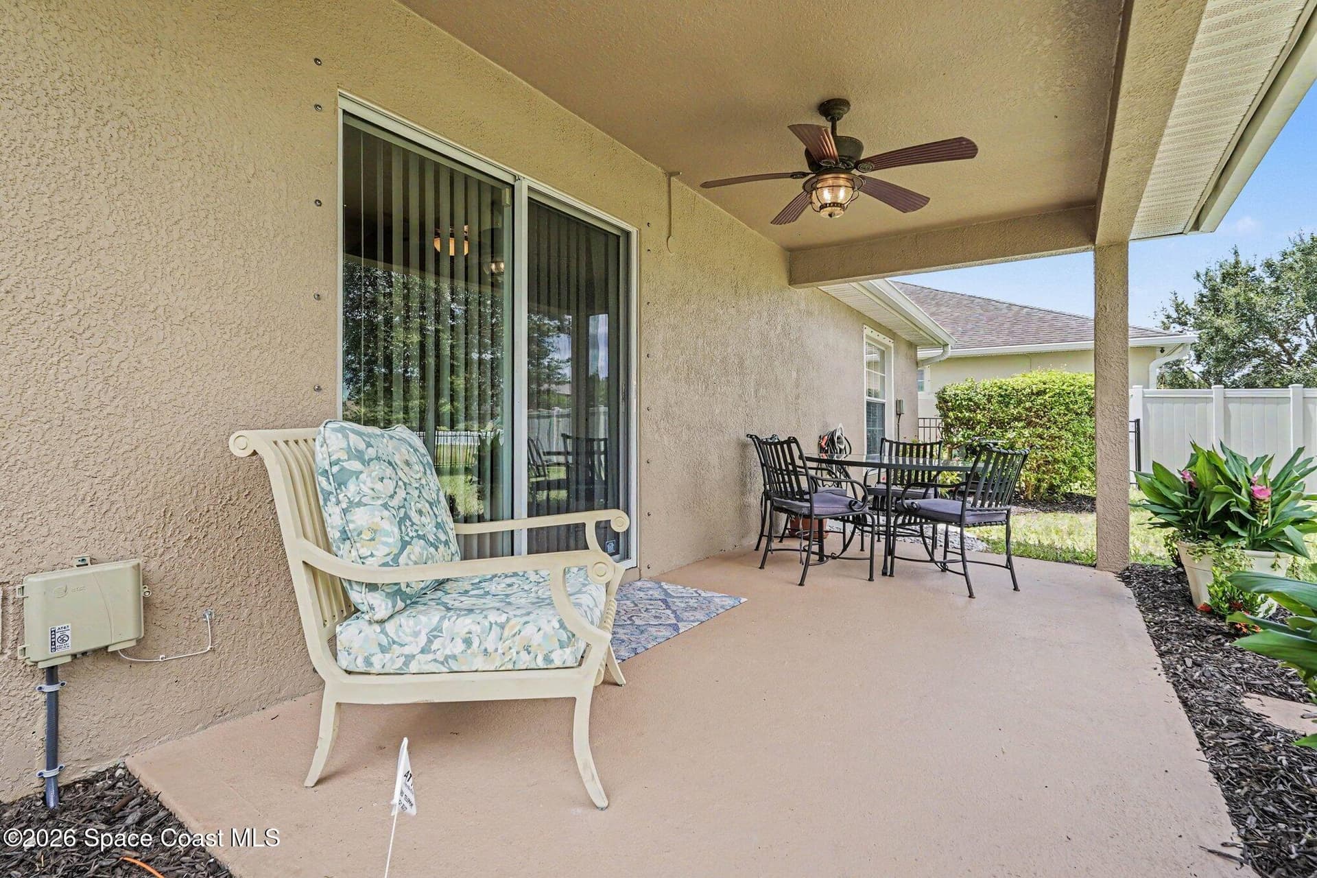 325 Abernathy Circle SE photo 4