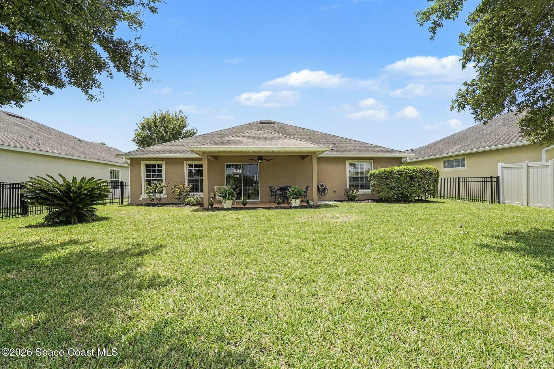 325 Abernathy Circle SE photo 8