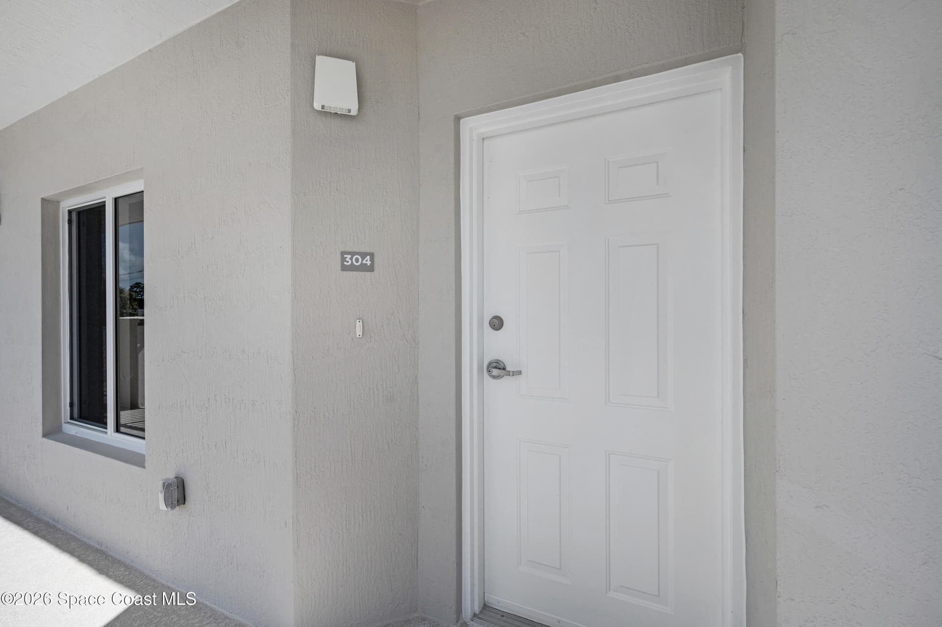 1805 Riverside Drive N 304 photo 14