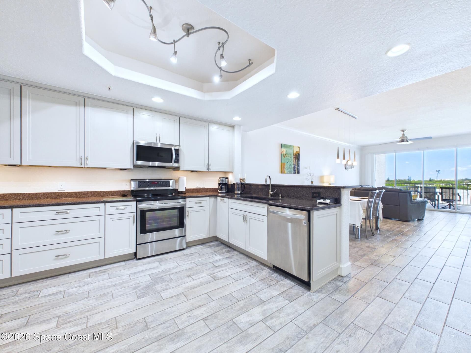 806 Mystic Drive D504 photo 5