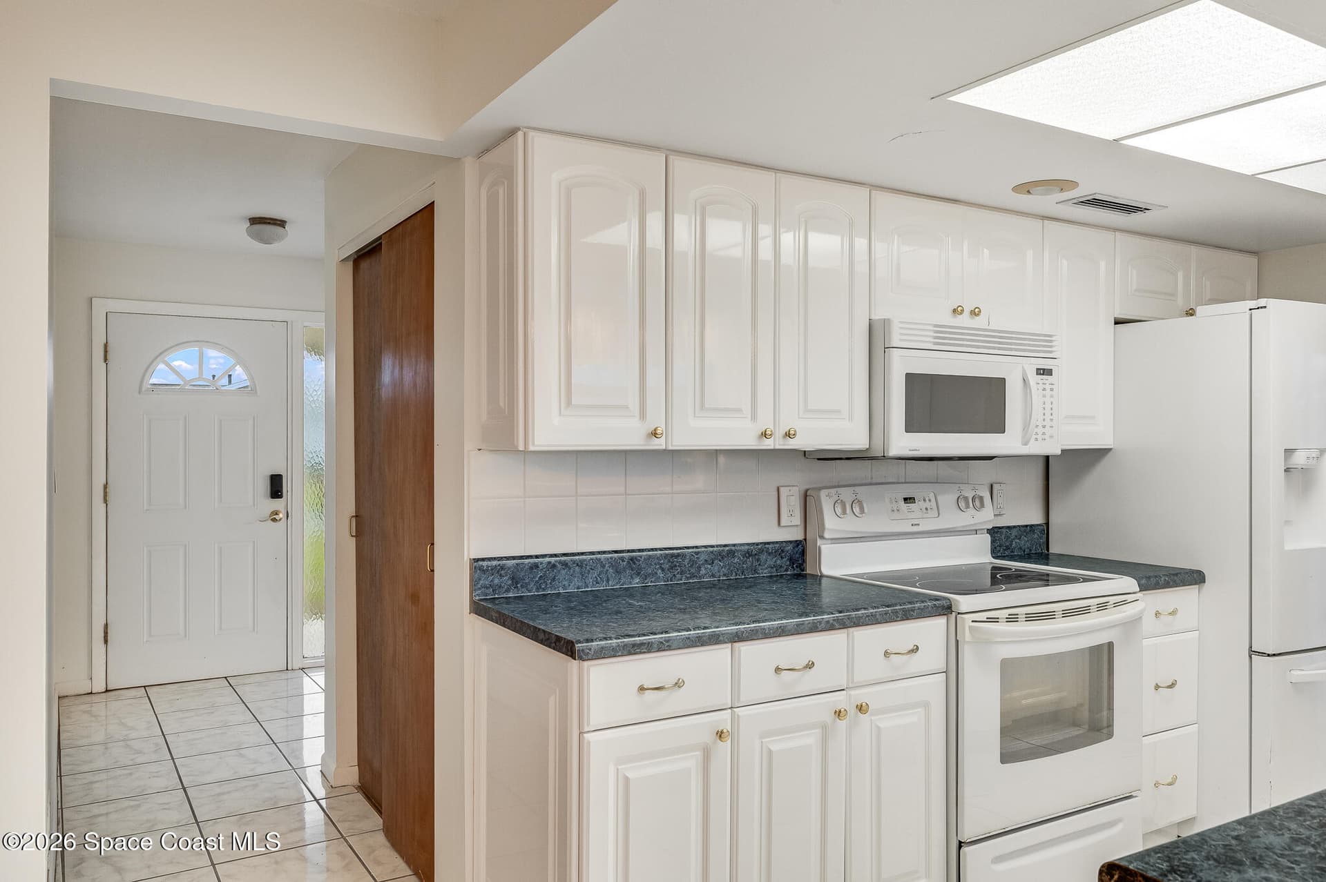 1580 Mercury Street photo 23