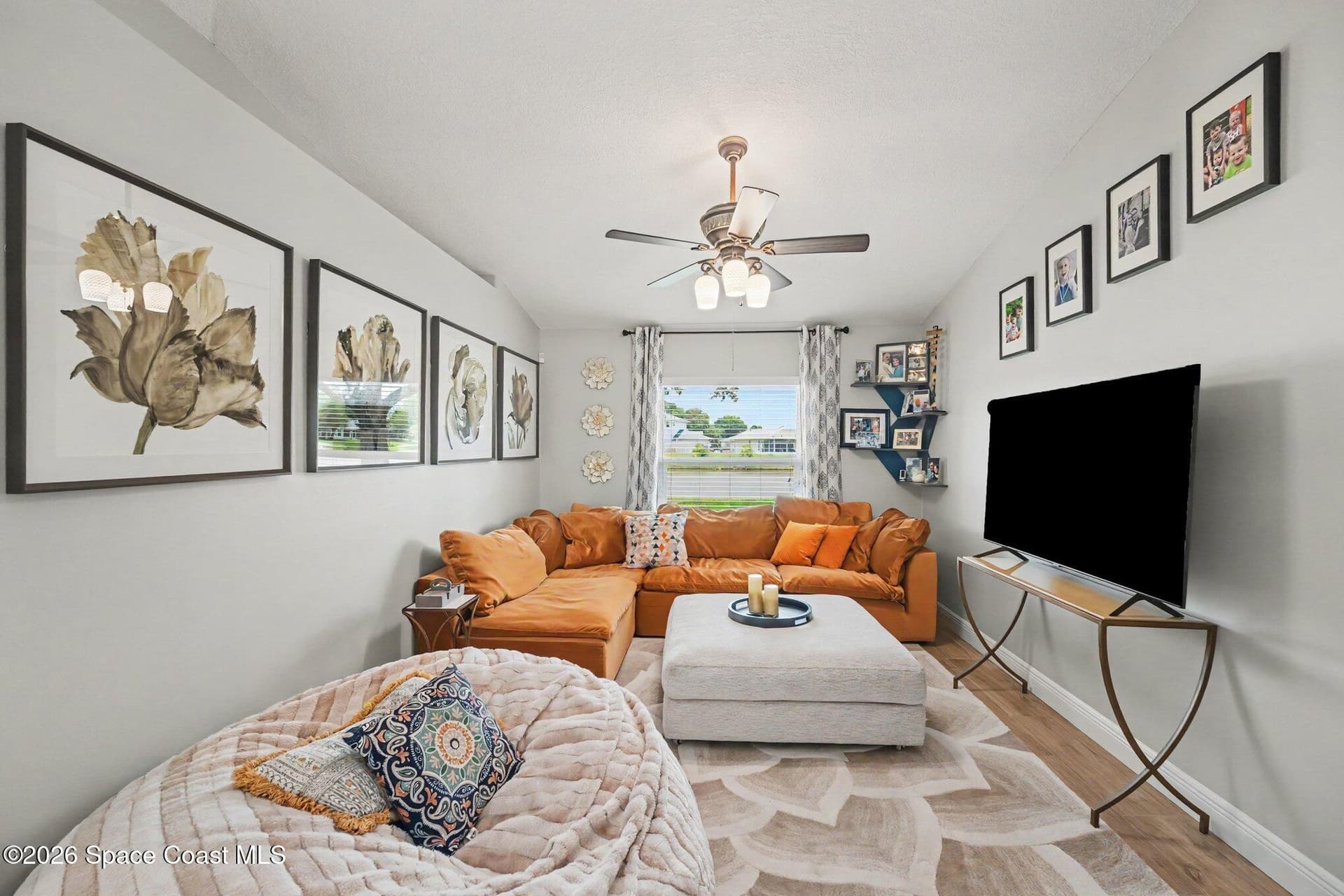 681 Sheridan Woods Drive photo 9