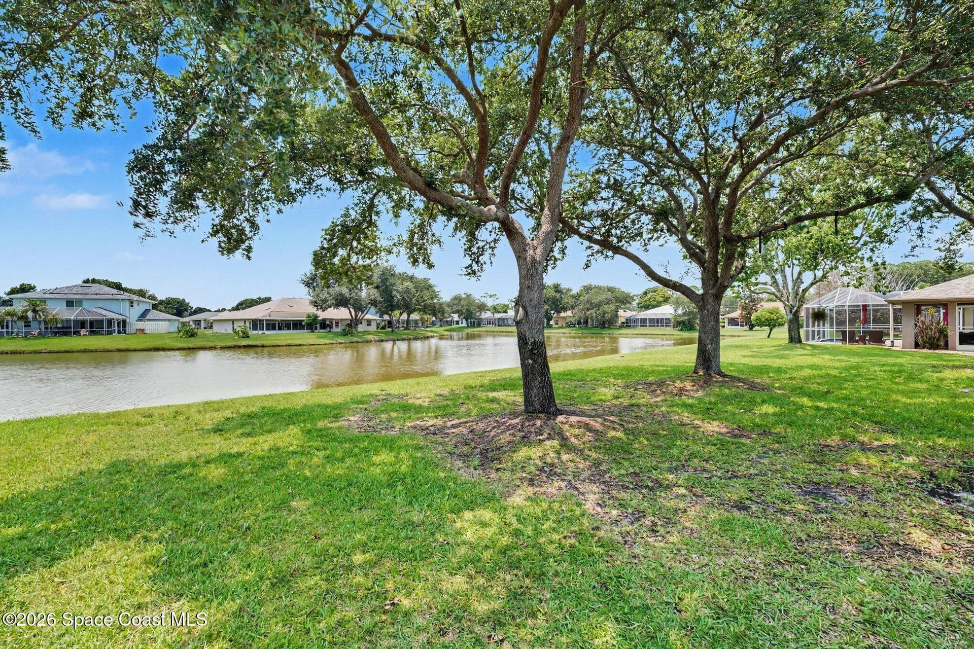 681 Sheridan Woods Drive photo 25