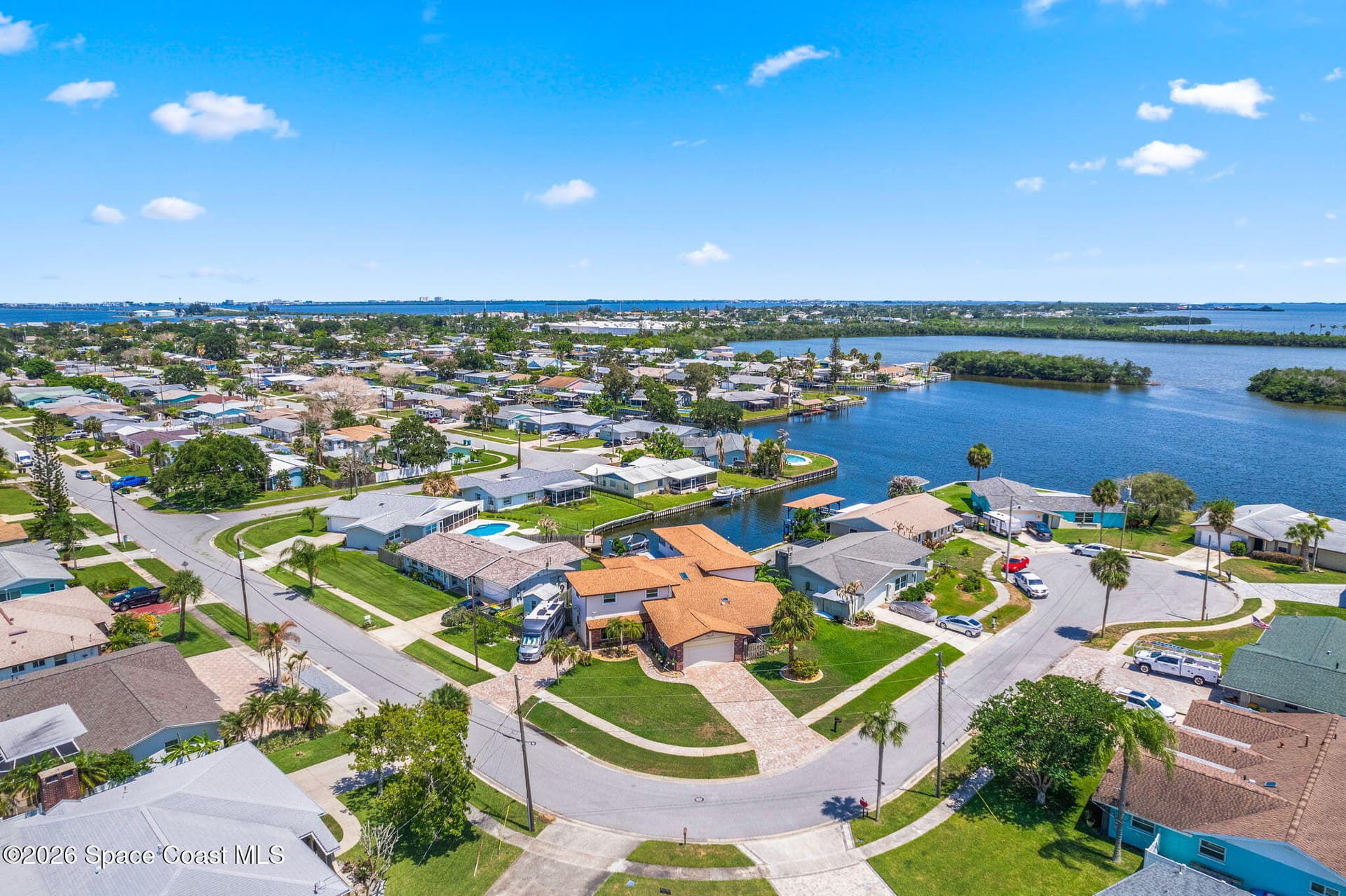 1275 Island Drive photo 1