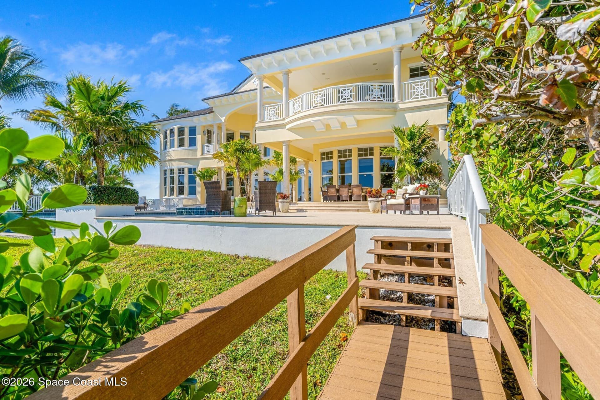 211 Beachside Drive photo 18