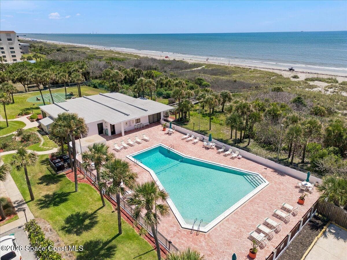 2100 N Atlantic Avenue 303 photo 3