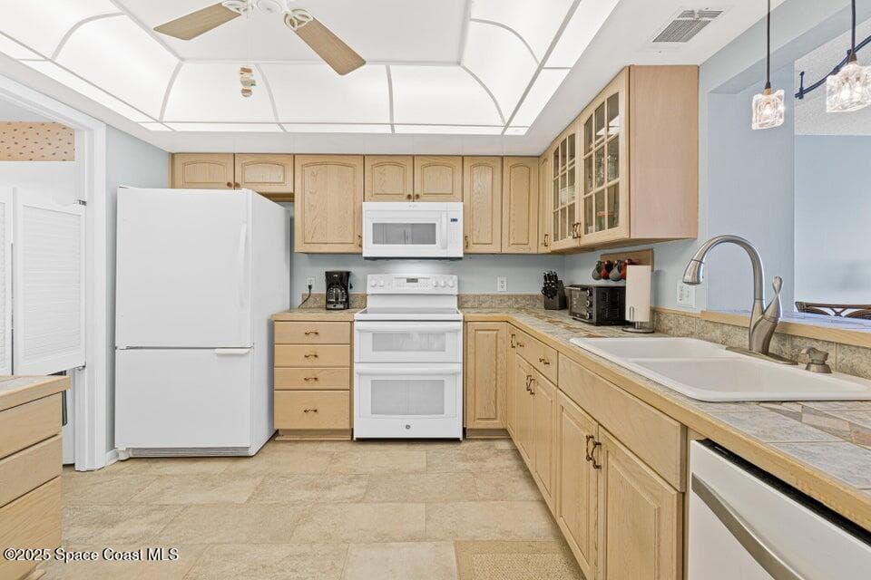 1750 Commodore Boulevard 2303 photo 6