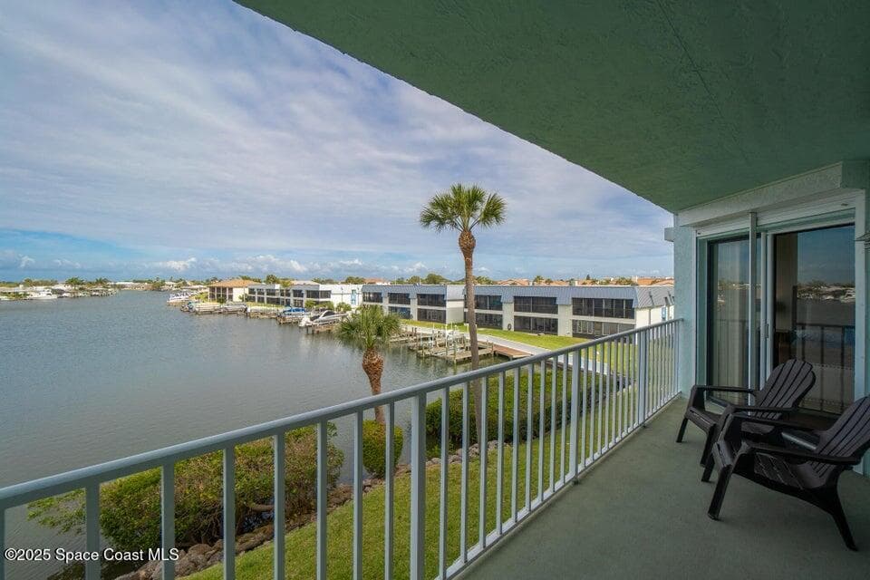 1750 Commodore Boulevard 2303 photo 12