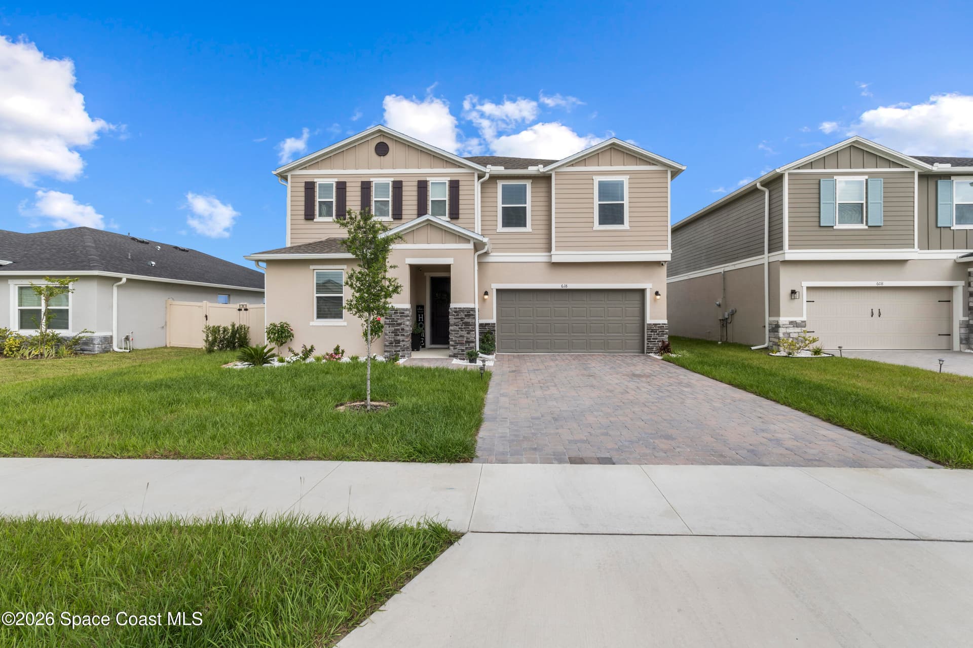 618 Kerrs Lane SE photo 3