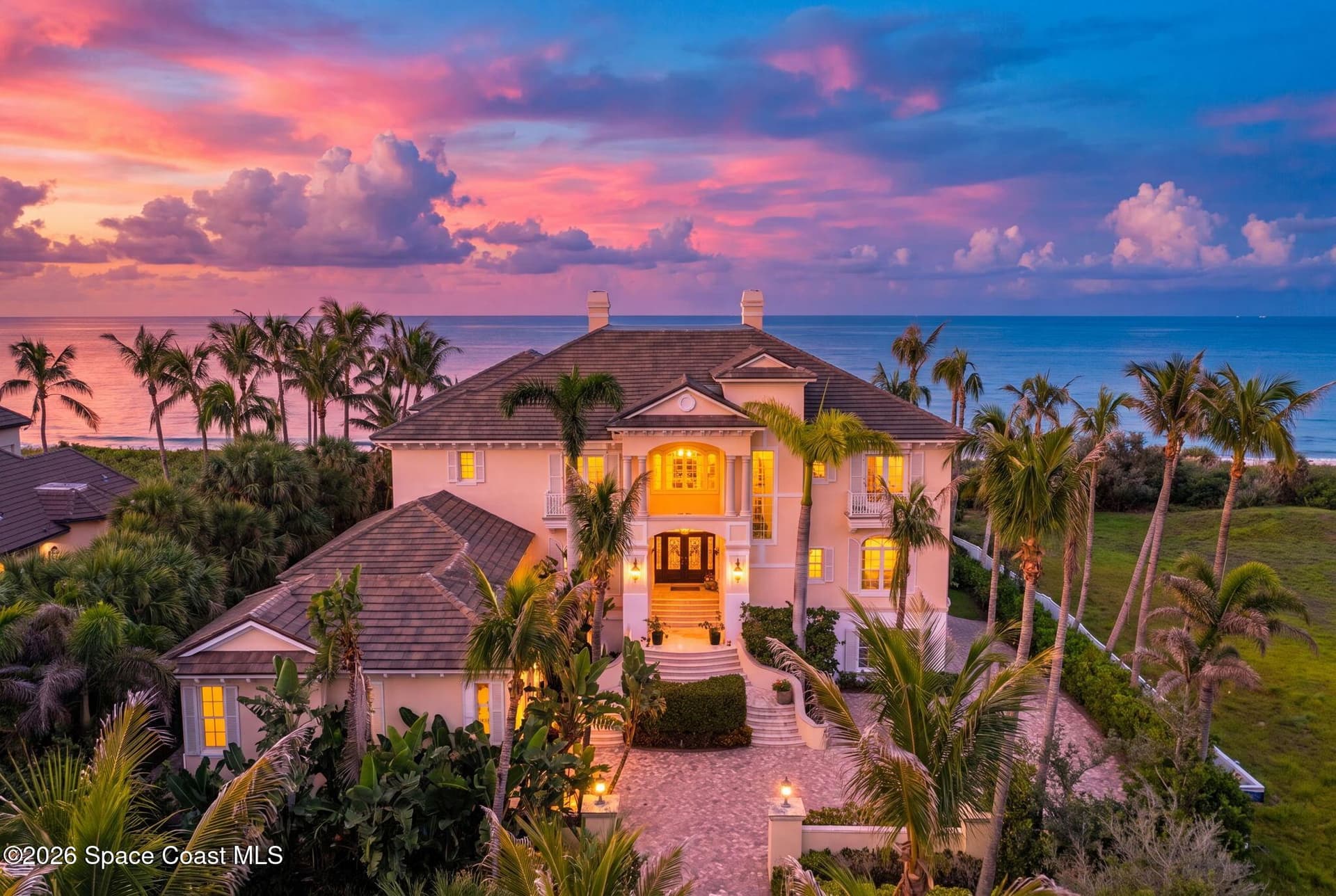 211 Beachside Drive photo 2