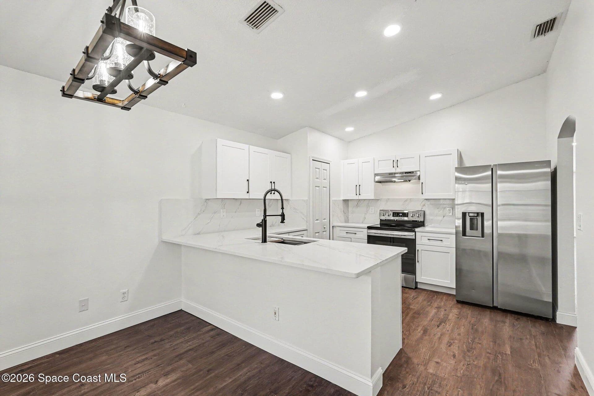 1805 Bayhill Drive photo 13