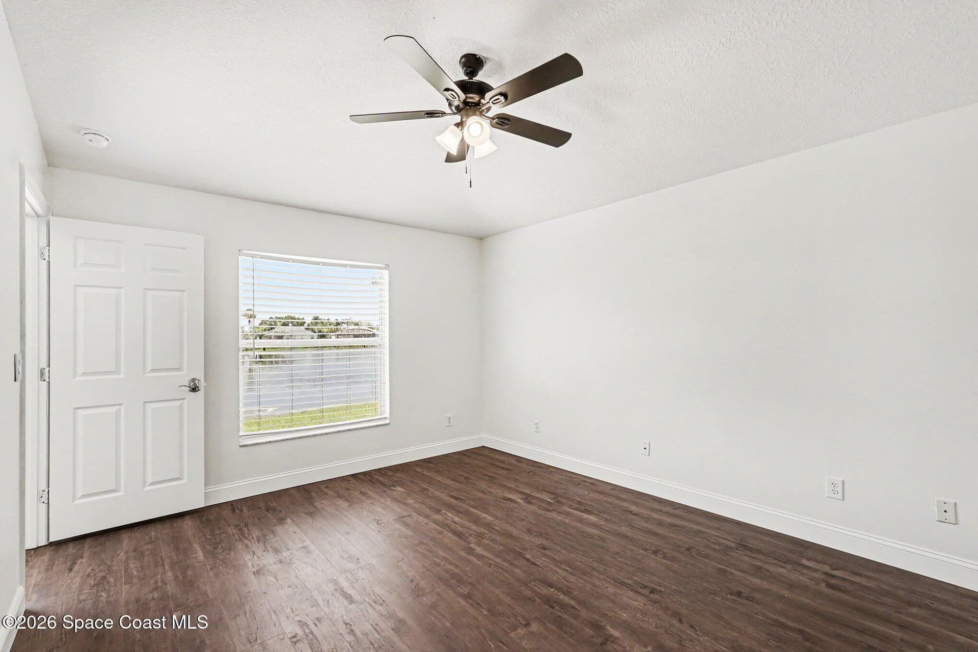 1805 Bayhill Drive photo 23