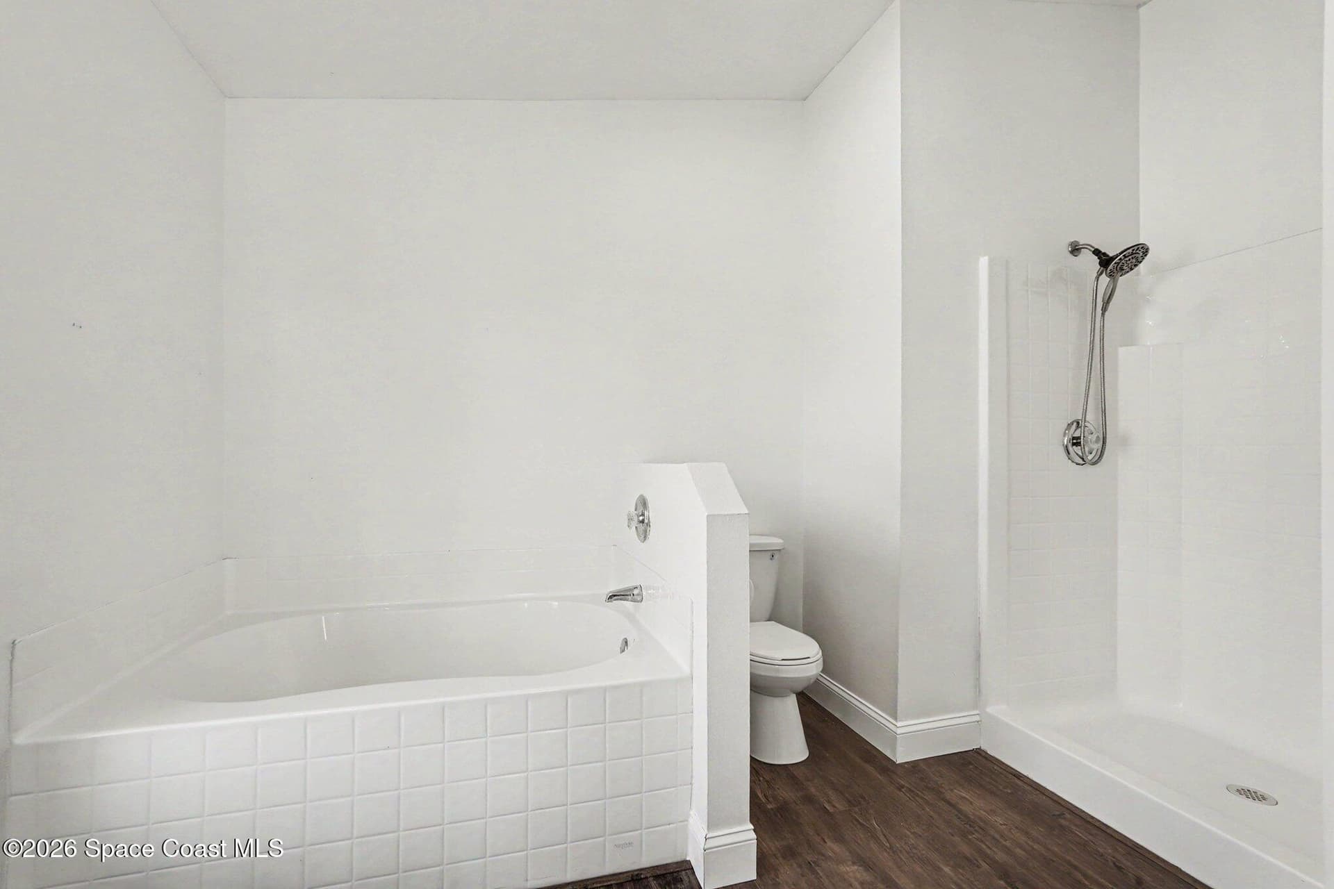 1805 Bayhill Drive photo 18