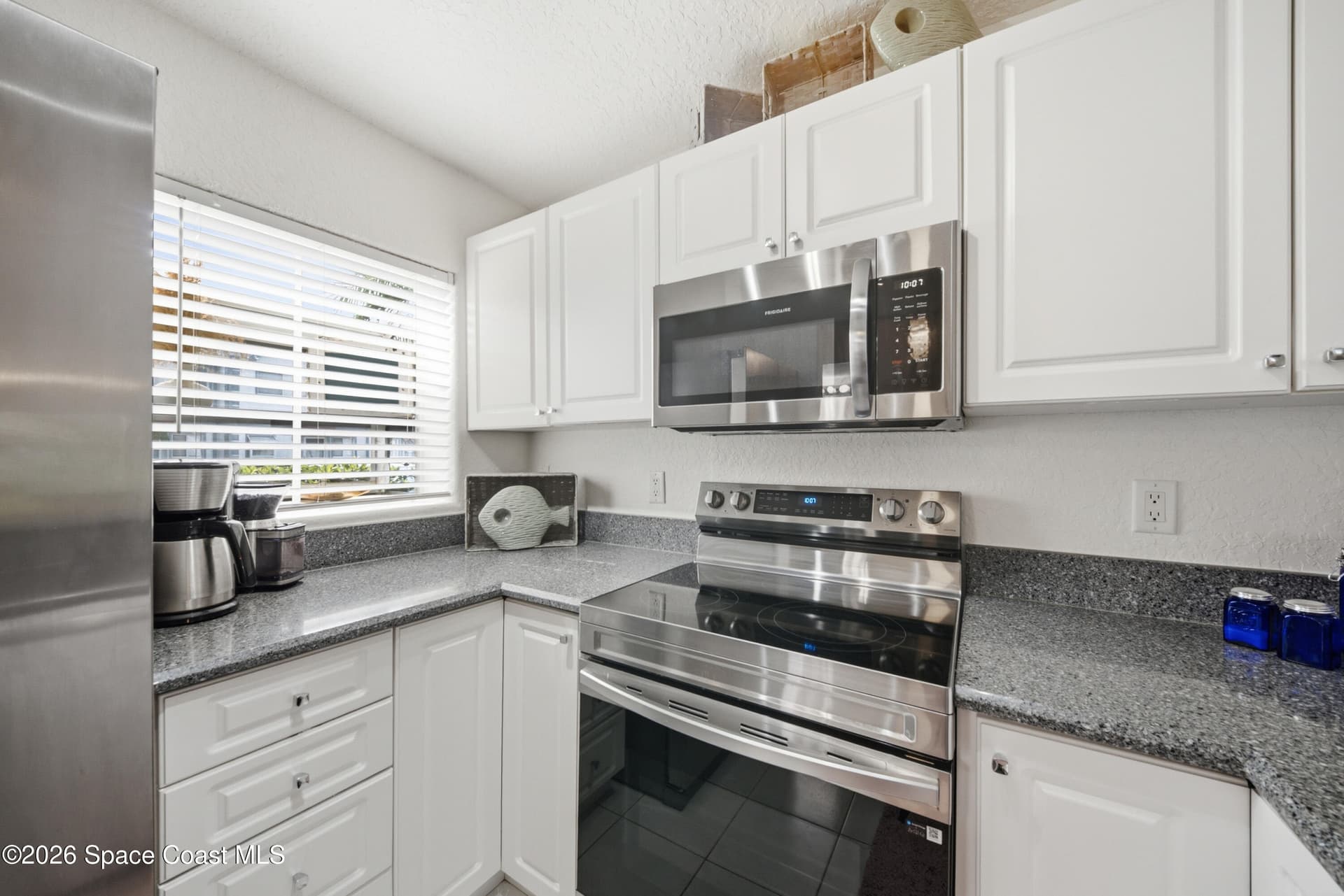 526 Seaport Boulevard T173 photo 6