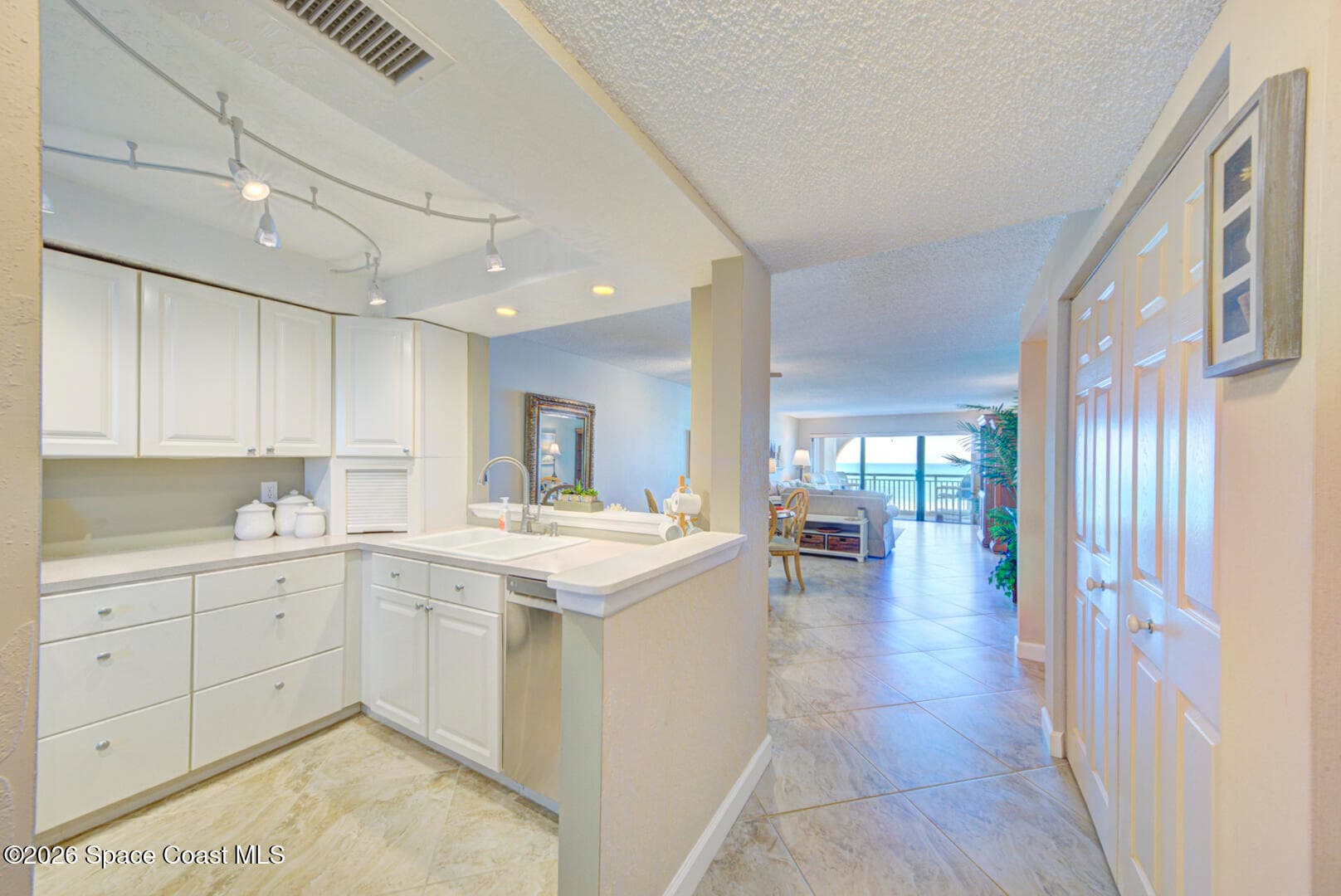 1305 S Atlantic Avenue 540 photo 5