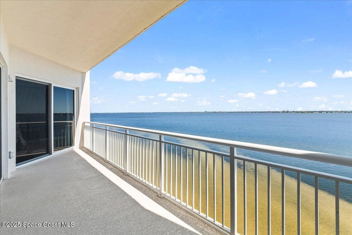 1465 S Harbor City Boulevard 902 photo 1
