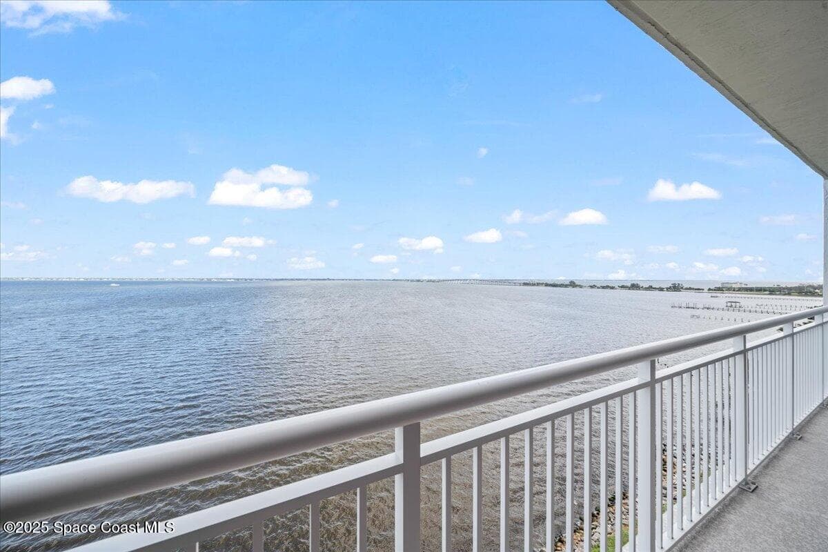 1465 S Harbor City Boulevard 902 photo 3